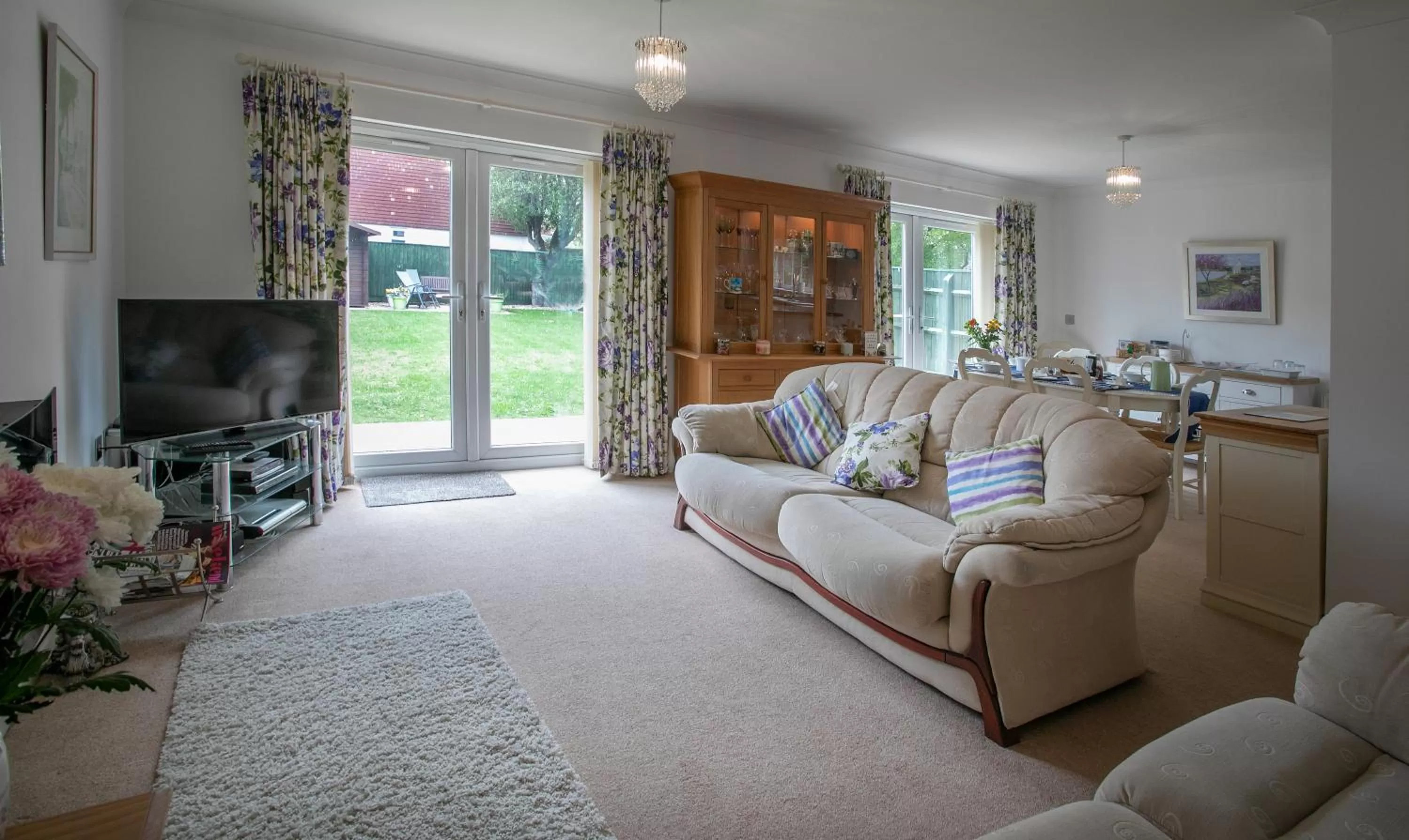 Living room in The Heather's Bed and Breakfast