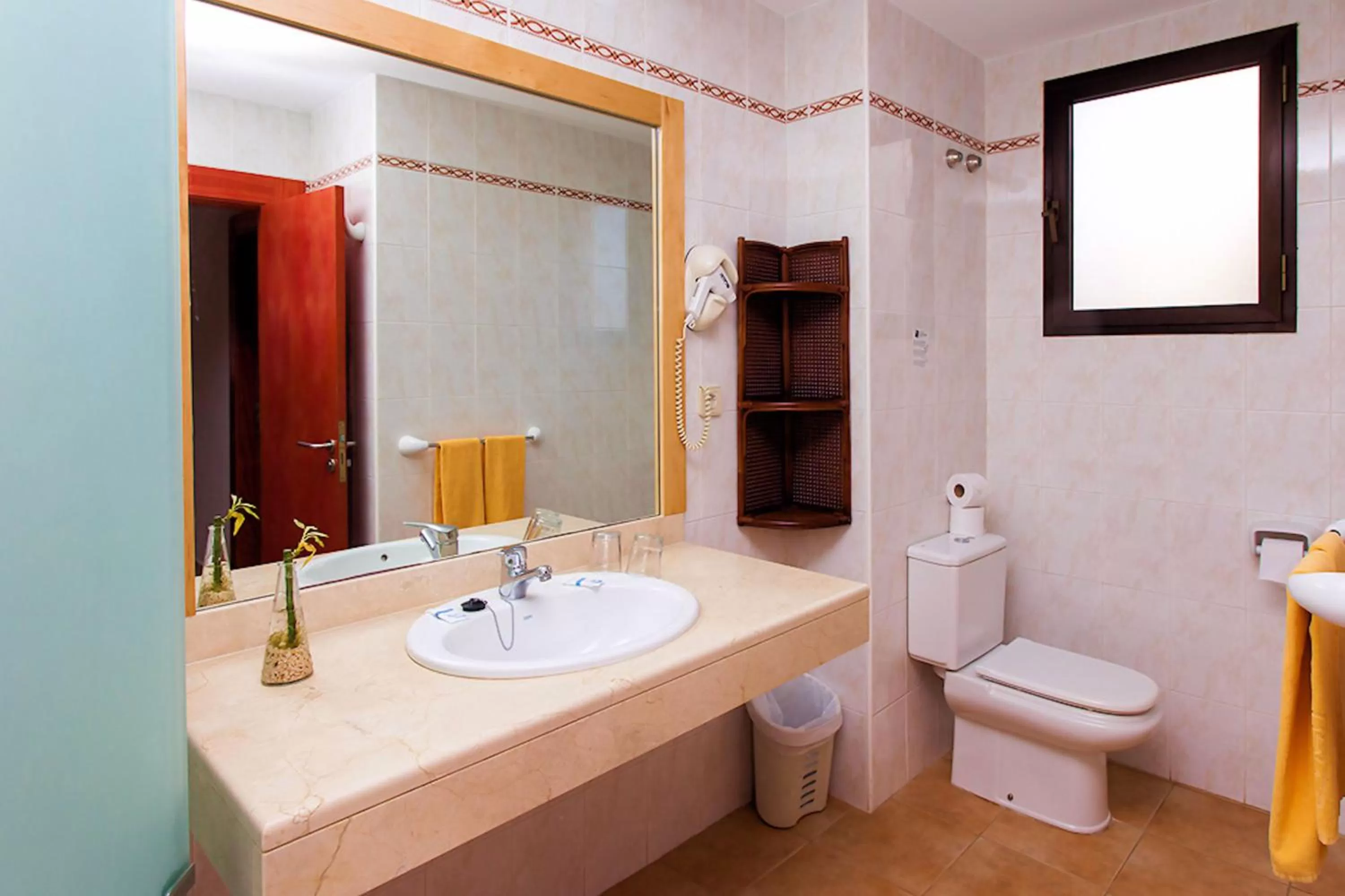 Bathroom in SBH Hotel Royal Mónica