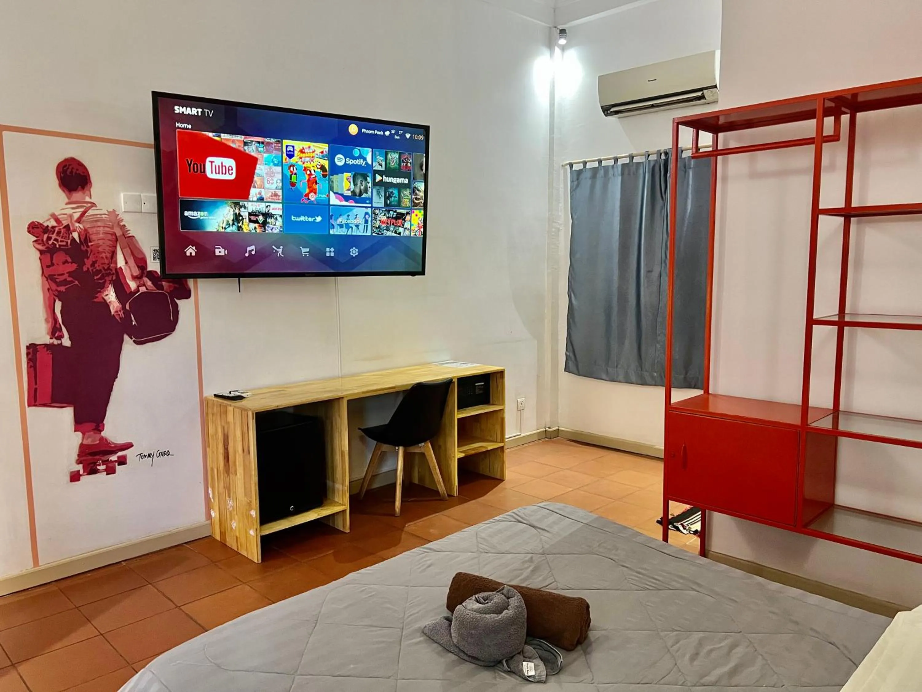 View (from property/room), Bed in The Funky Village