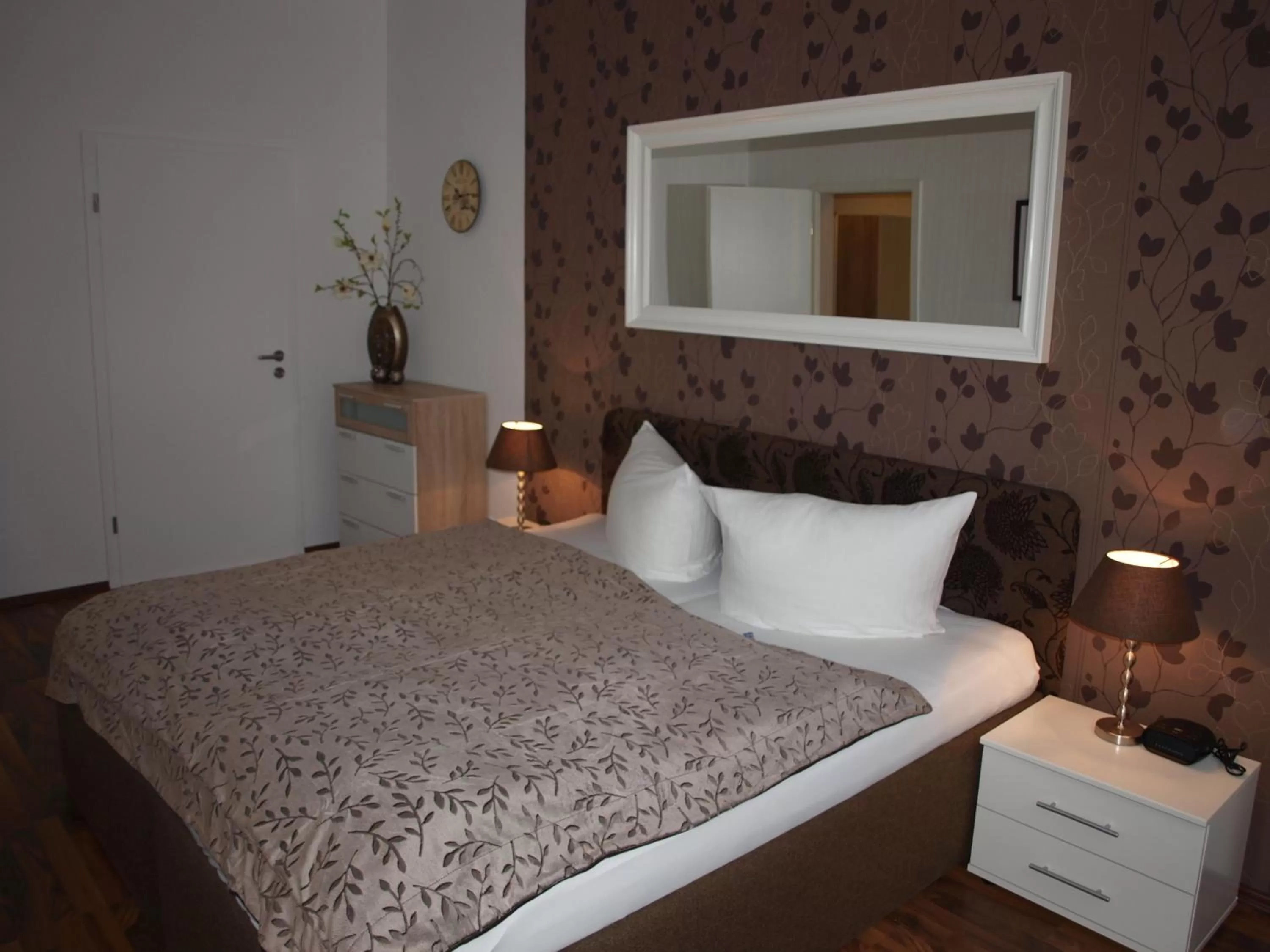 Bed in Hotel am Schützenberg