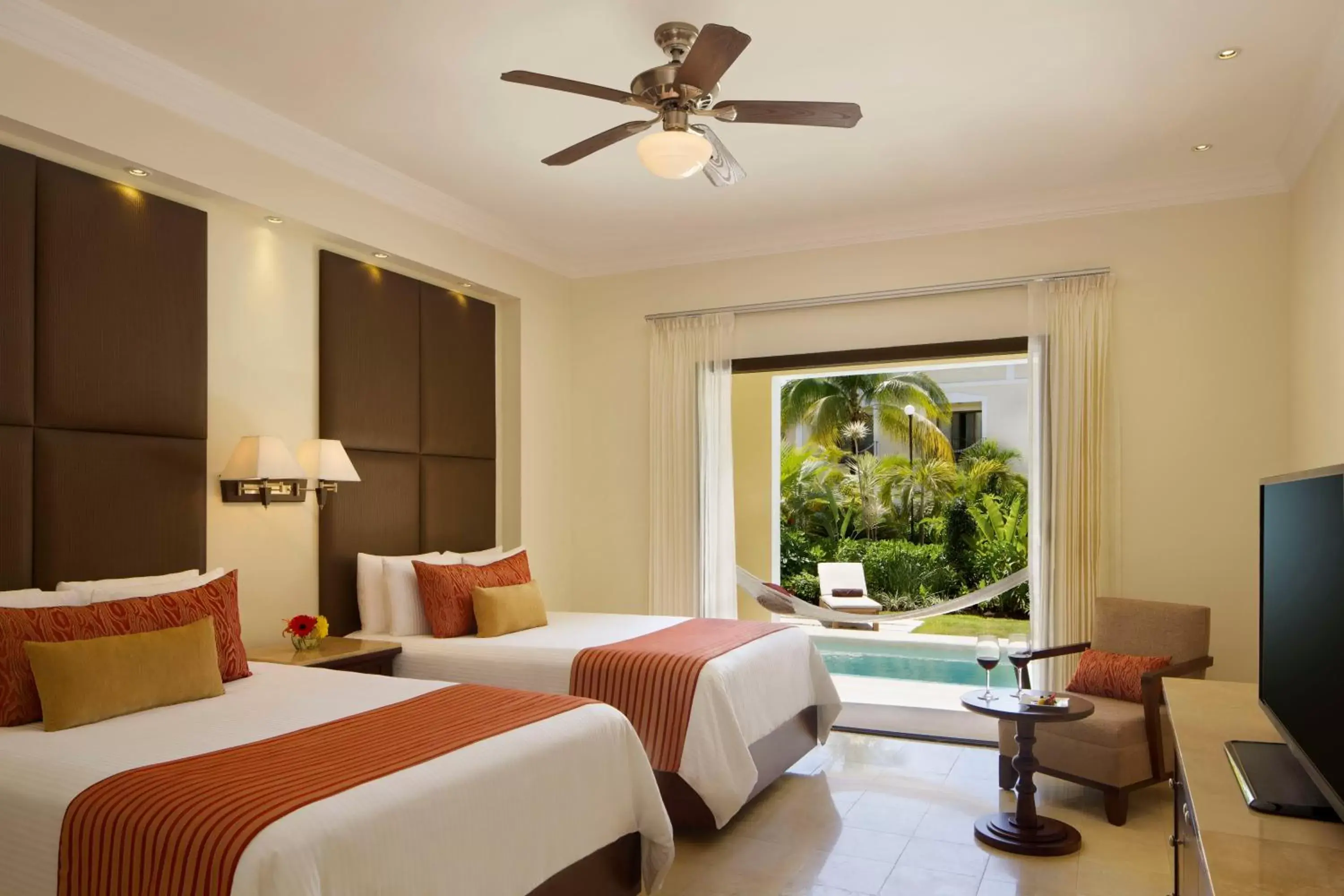 Preferred Club Deluxe Adult Swimout Garden Triple in Dreams Tulum Resort & Spa Preferred Club Deluxe Adult Swimout Garden Triple in Dreams Tulum Resort & Spa