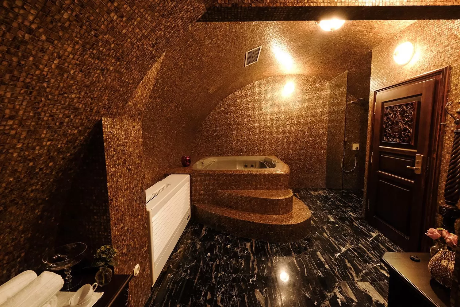 Hot Tub in Hotel Ebersbach