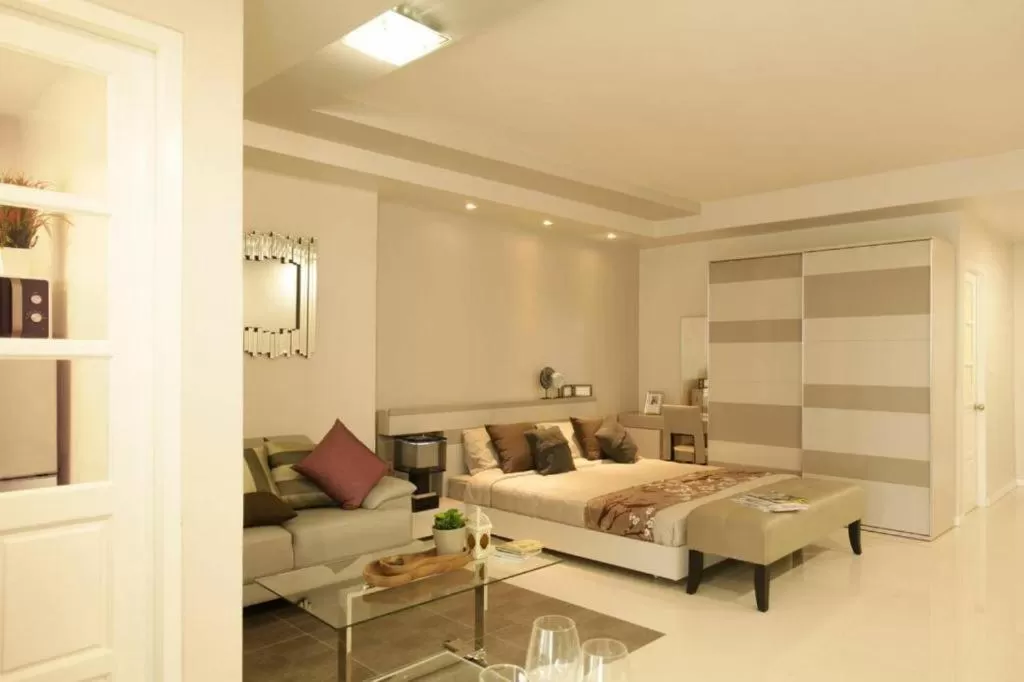 Photo of the whole room, Bed in The Sriracha Residence