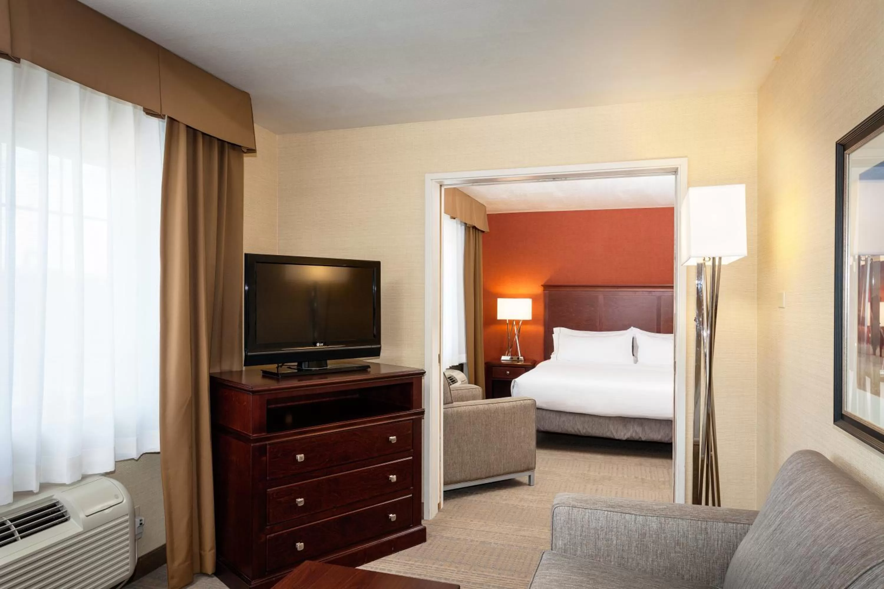 One-Bedroom Suite in Hampton Inn Pullman