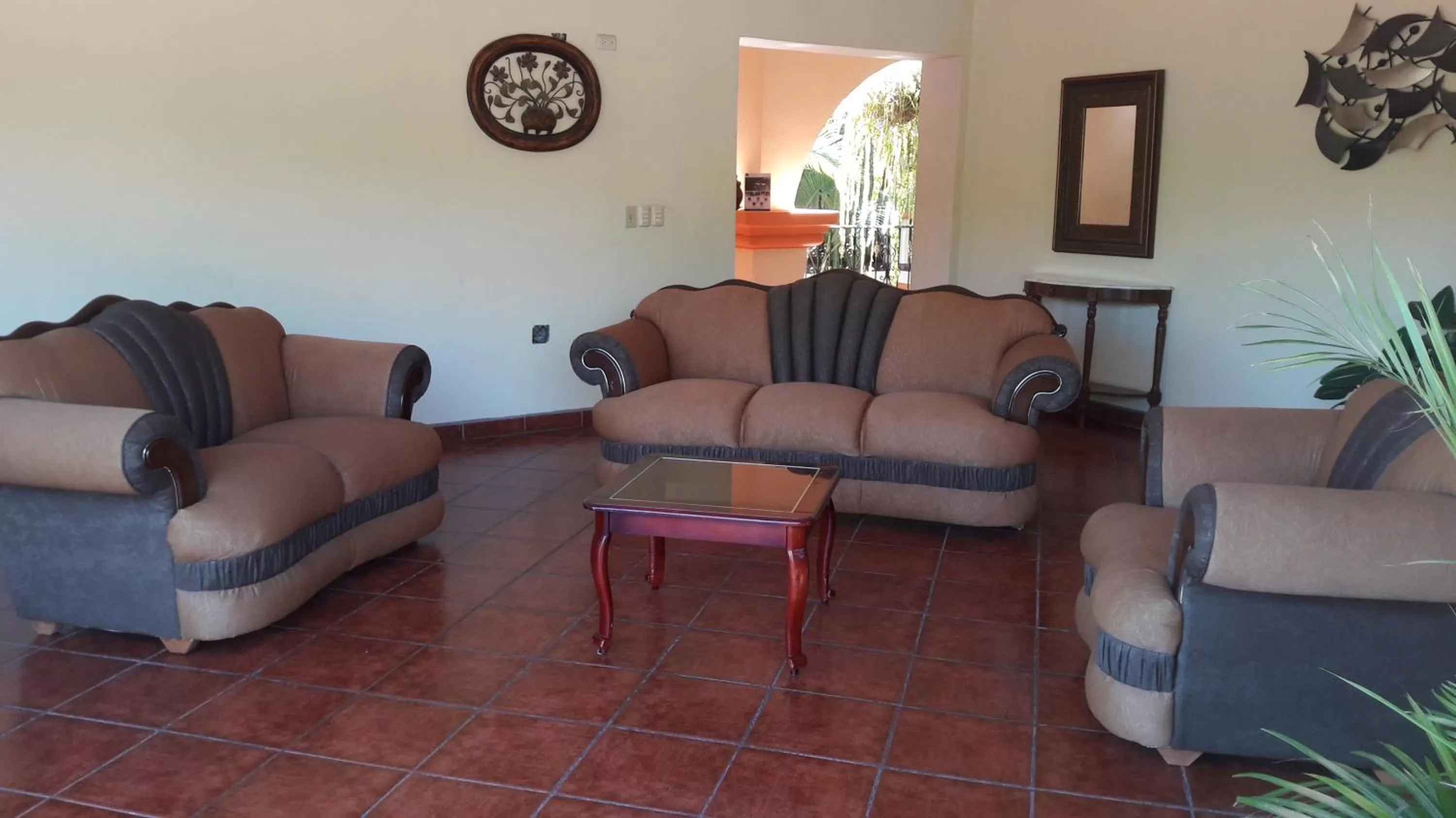 Living room in Hotel Acropolis Maya