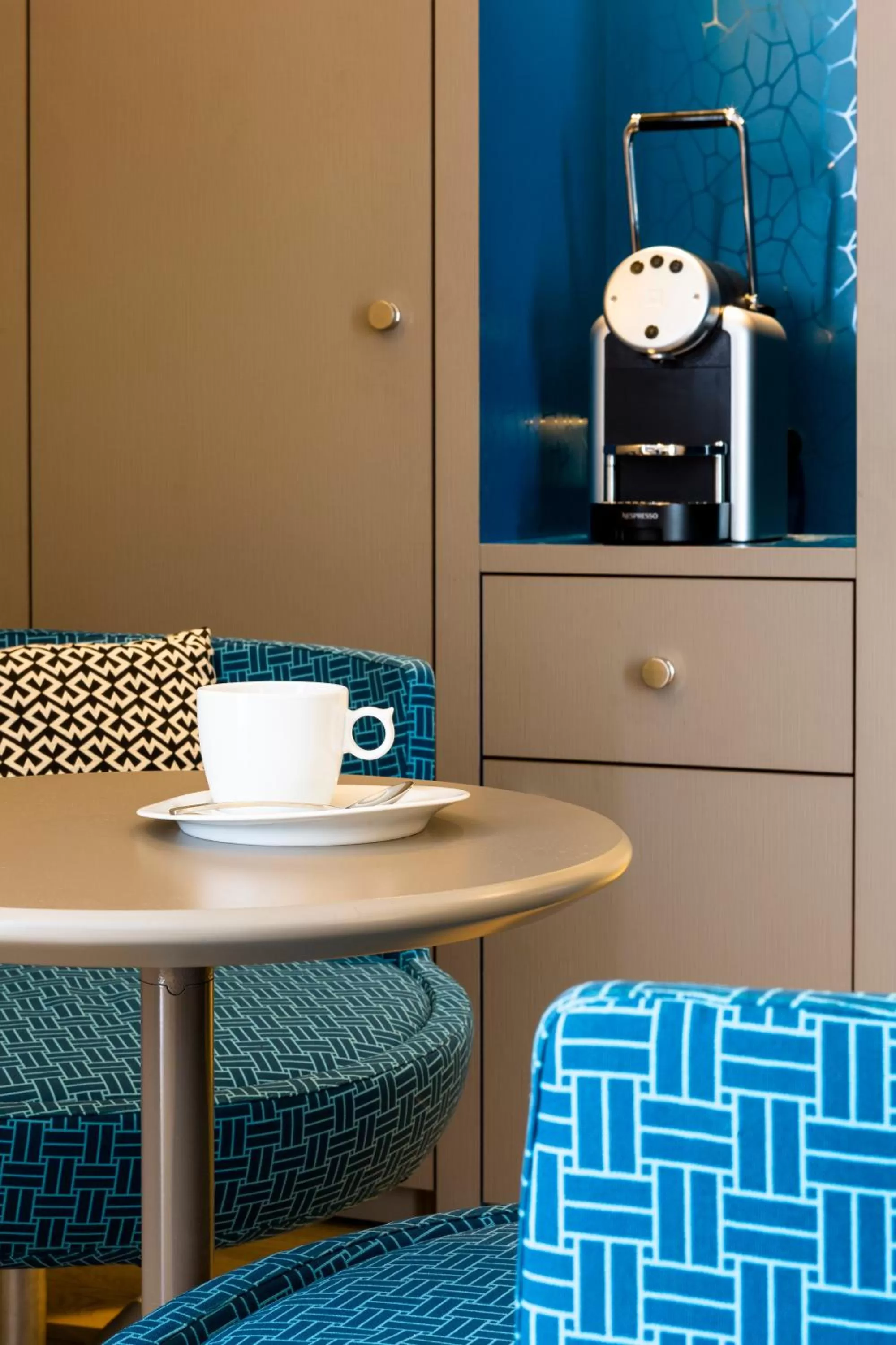 Coffee/tea facilities in Oceania l'Hôtel de France Nantes