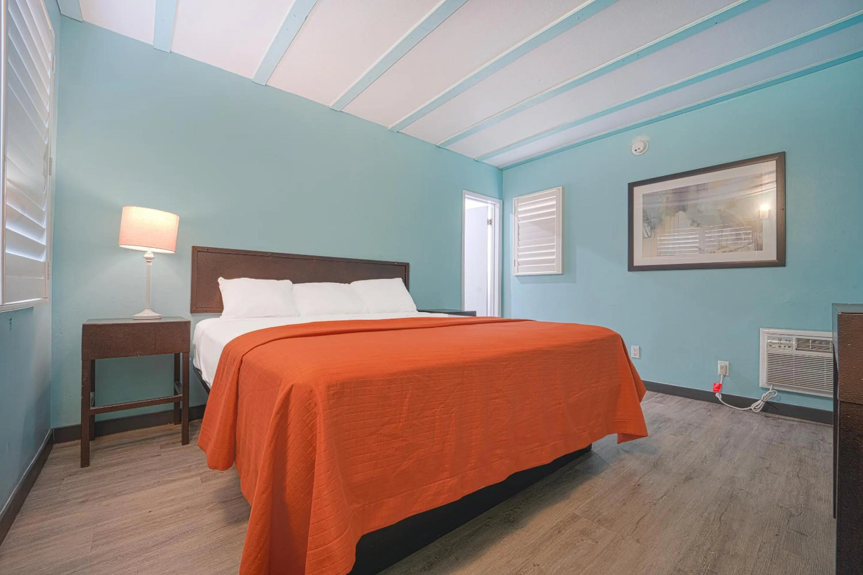 Bedroom, Bed in NOHO Hotel Hollywood LA