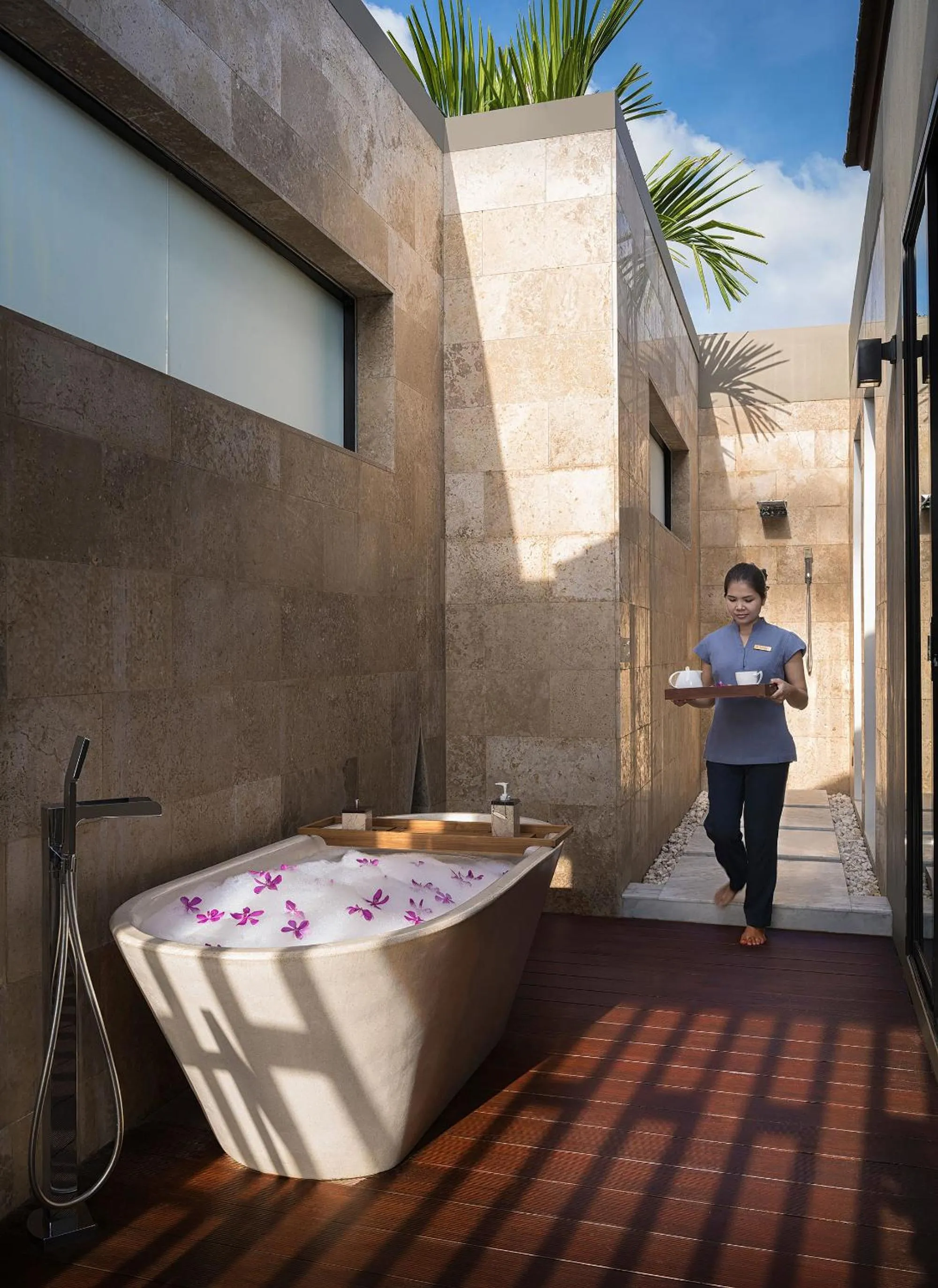 Sawan Hideaway Private Plunge Pool Suite King bed in Avista Hideaway Phuket Patong - MGallery