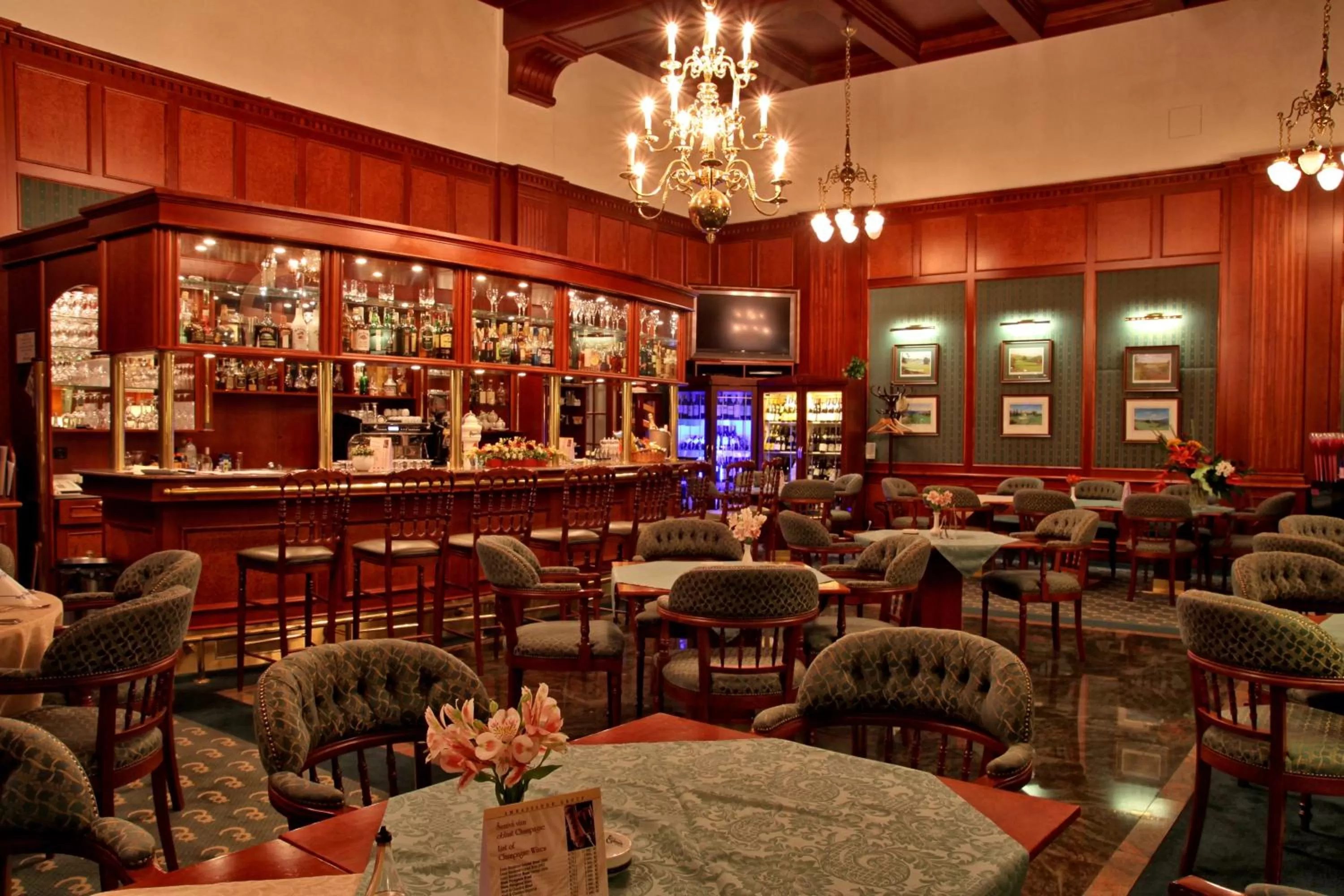 Lounge or bar in Esplanade Spa and Golf Resort