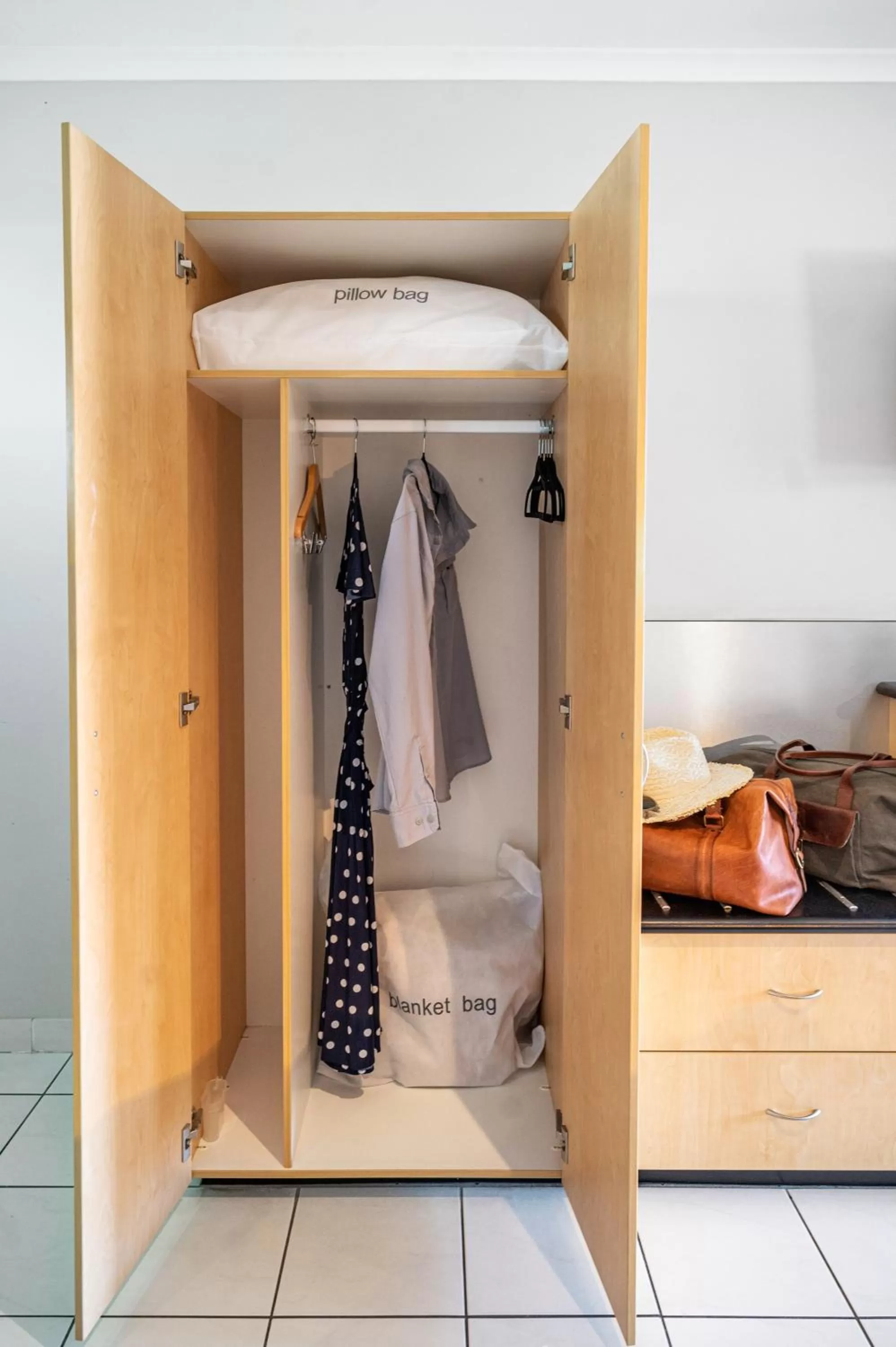 wardrobe in Alara Motor Inn