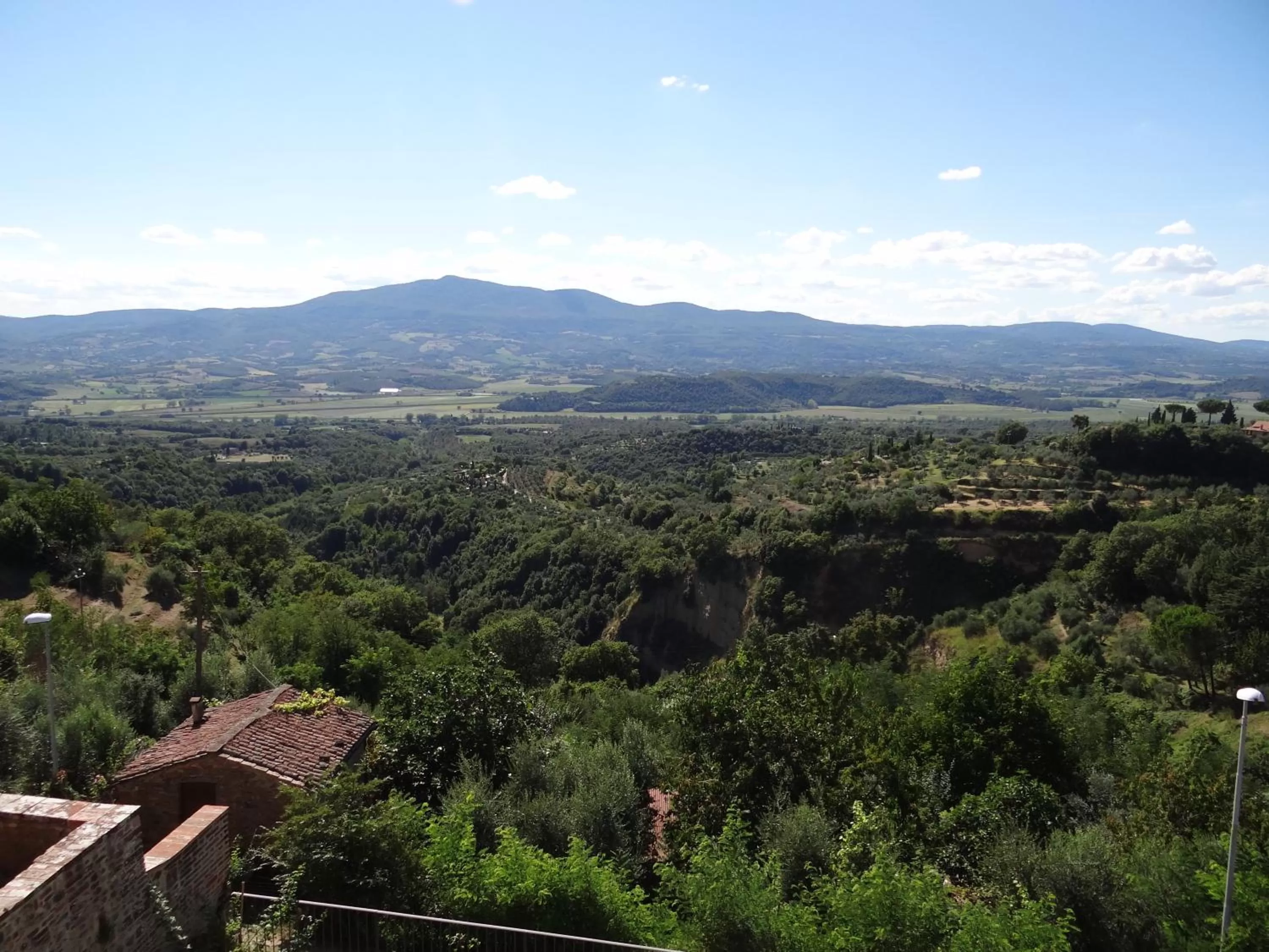 Landmark view in B&B La Casa del Sarto