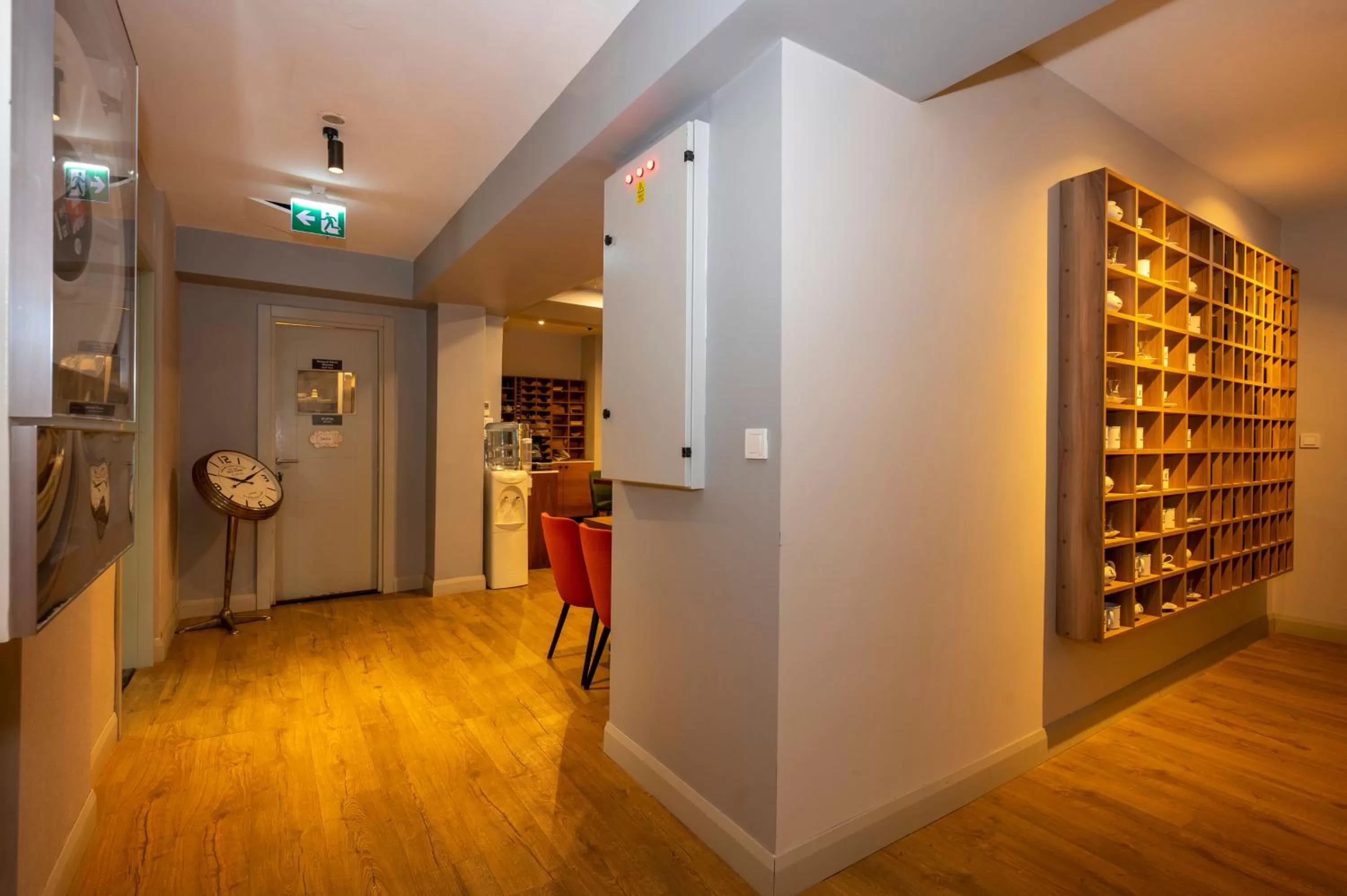 Restaurant/places to eat in Juno Hotel Taksim