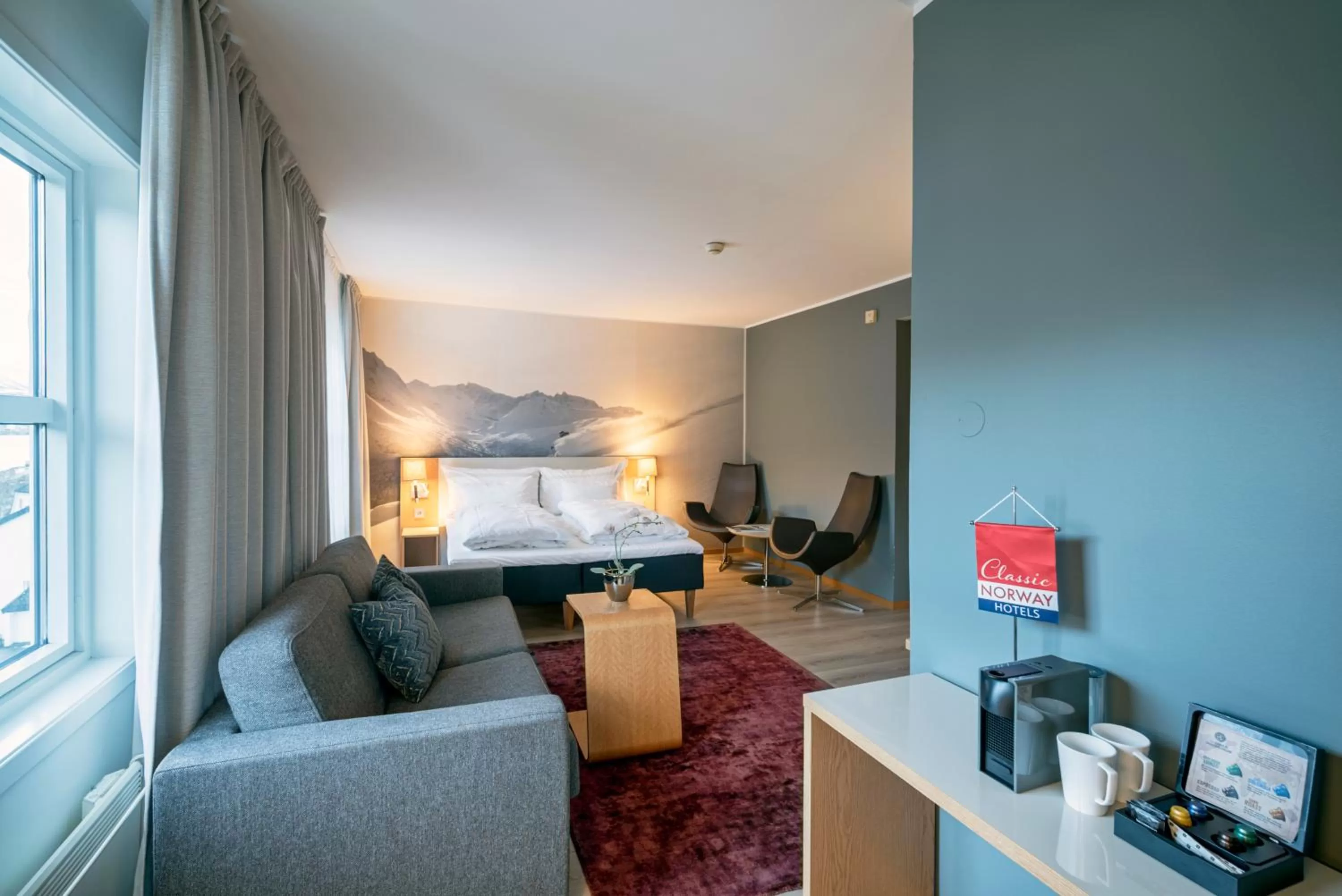 Coffee/tea facilities, Bed in Grand Hotel - by Classic Norway Hotels