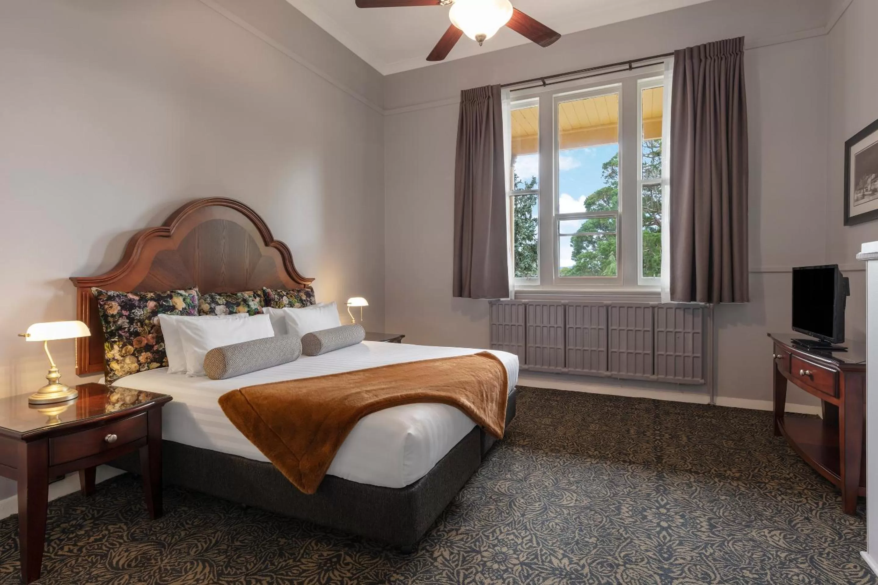 Bedroom, Bed in Club Wyndham Ballarat, Trademark Collection by Wyndham