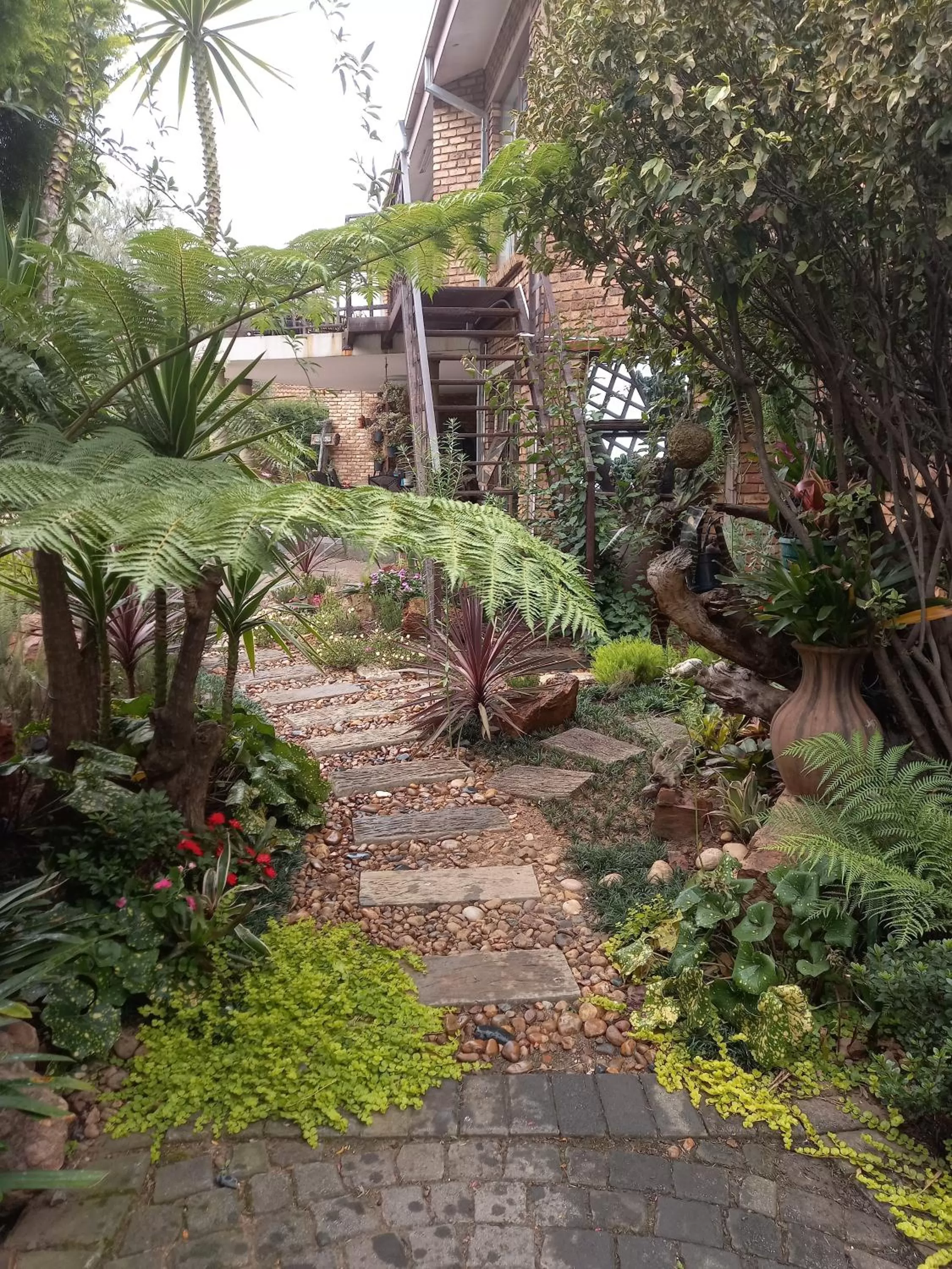 Garden in Troas Boutique hotel