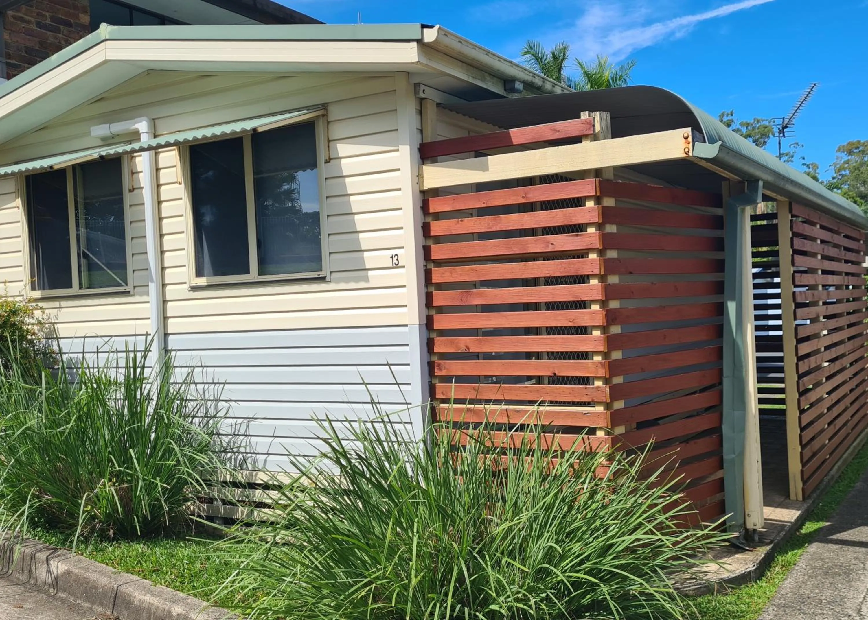 Property building in Banana Coast Caravan Park