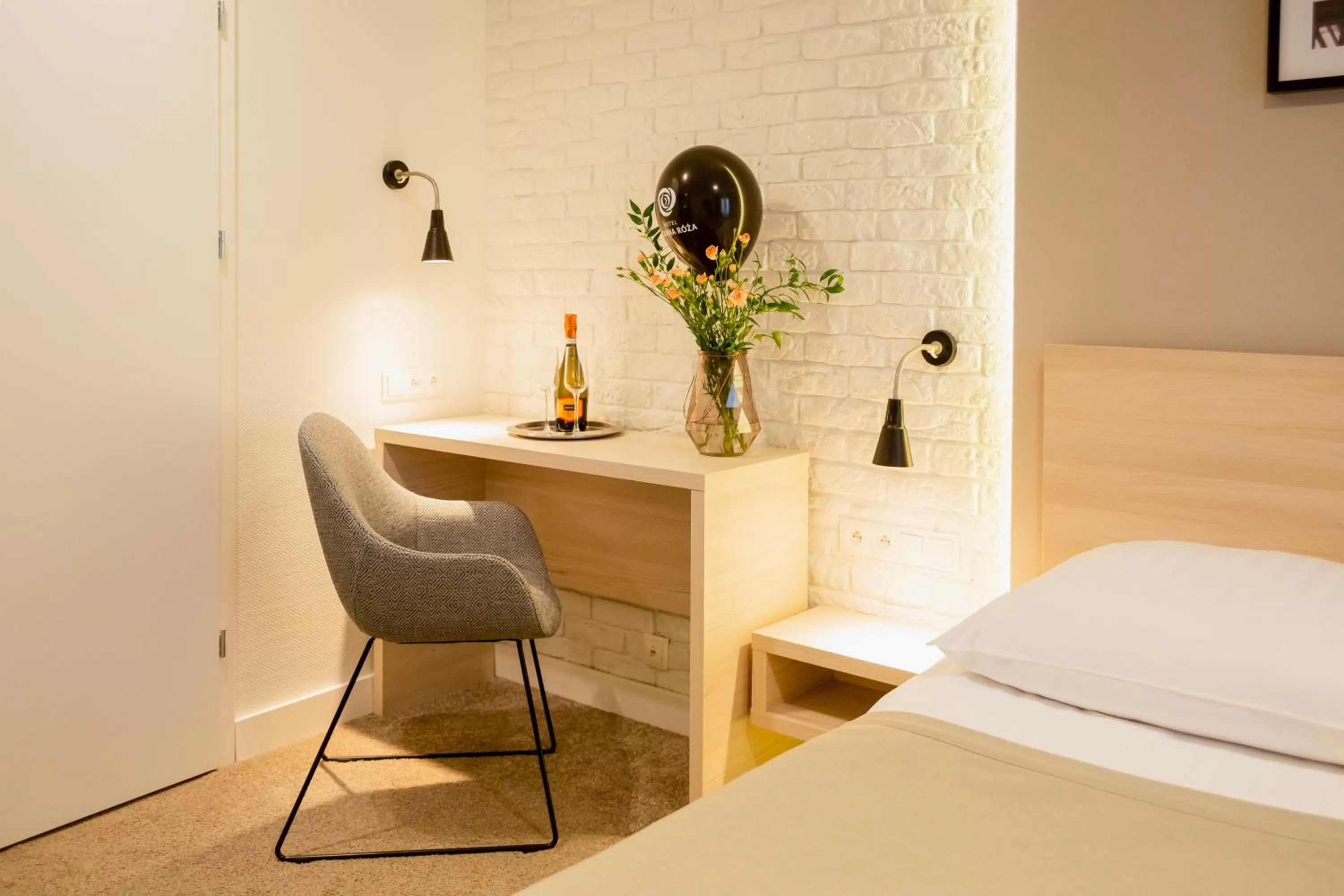 Photo of the whole room, Bed in Hotel Czarna Róża