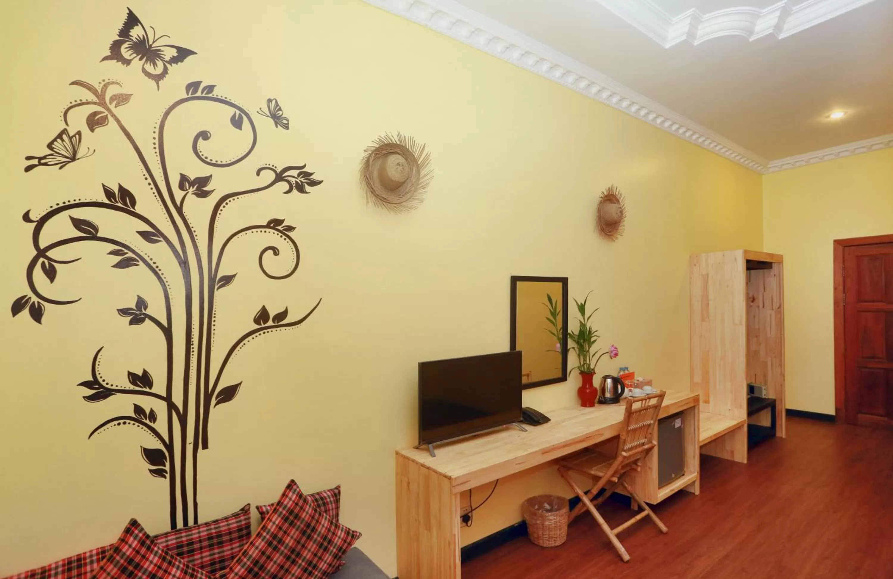 TV and multimedia in Central Indochine d'Angkor Hotel