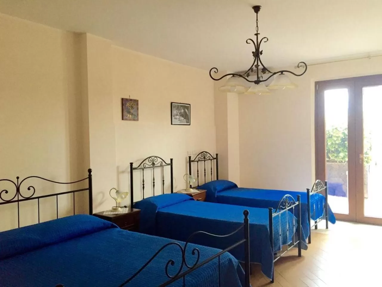 Standard Room - single occupancy in Etna Royal View