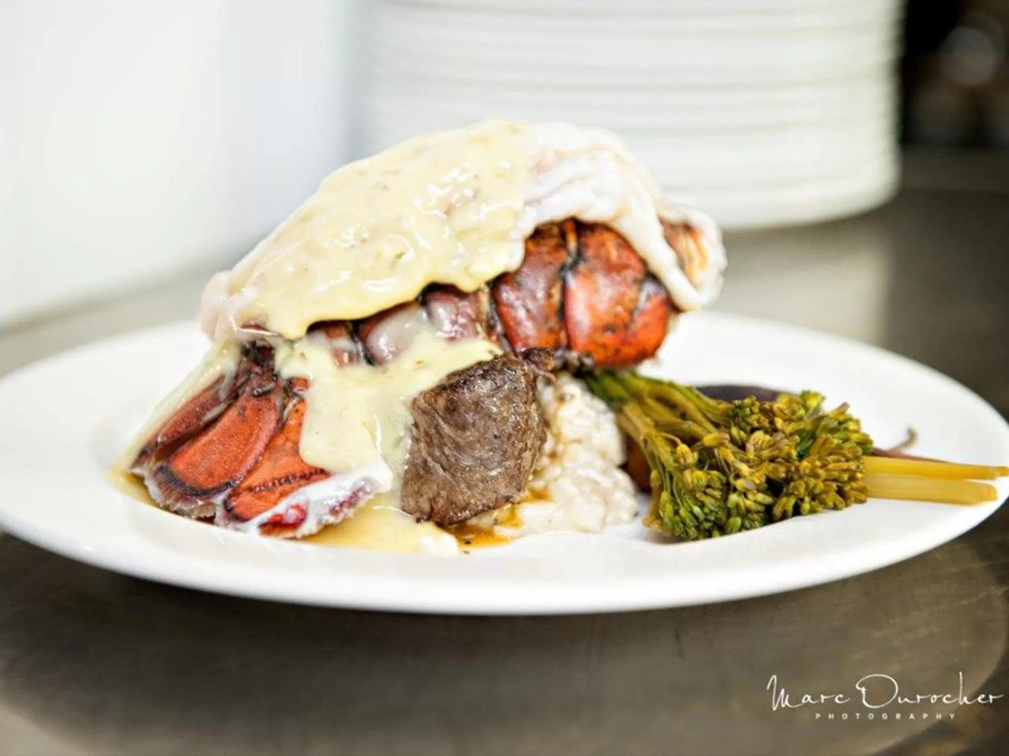 Food and drinks in The Senator Hotel & Conference Center Timmins