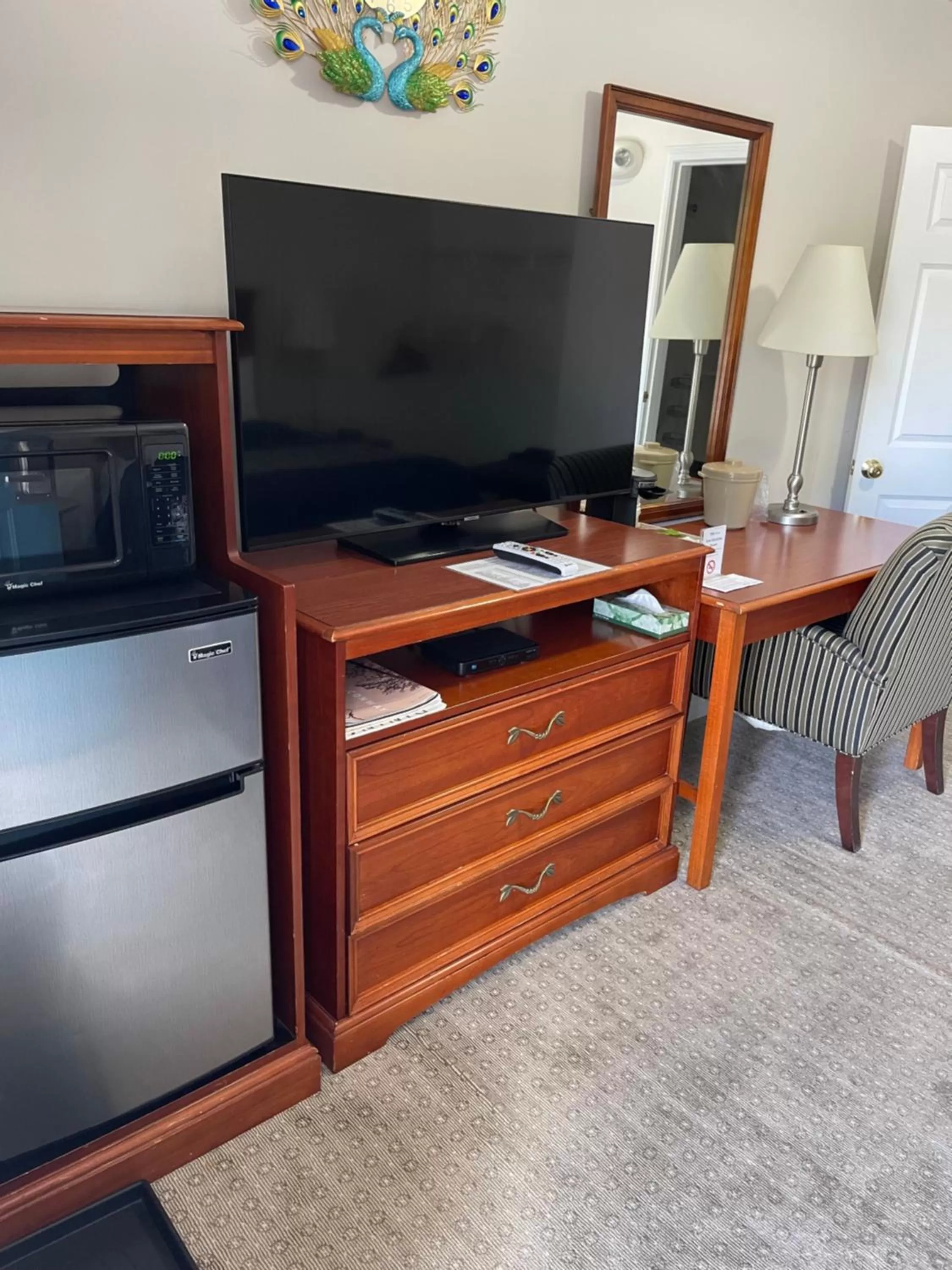 TV and multimedia in Colonial Motel