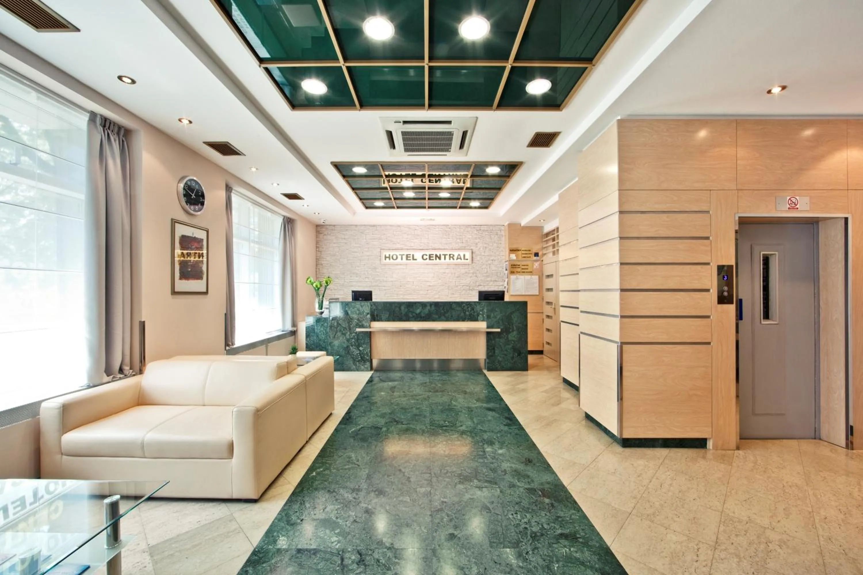 Lobby or reception in Hotel Central