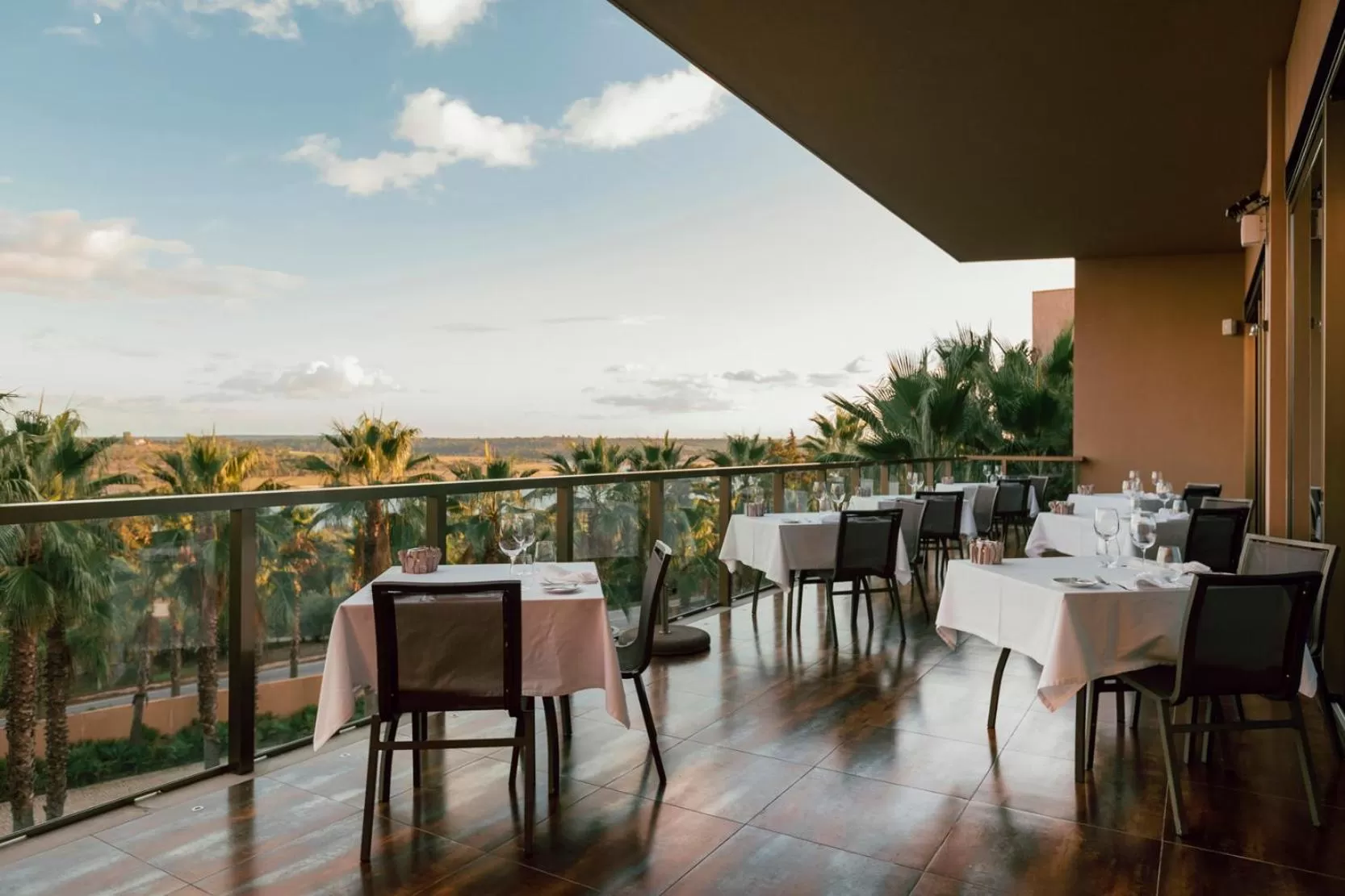 Restaurant/places to eat in AP Lago Montargil - Conference & SPA