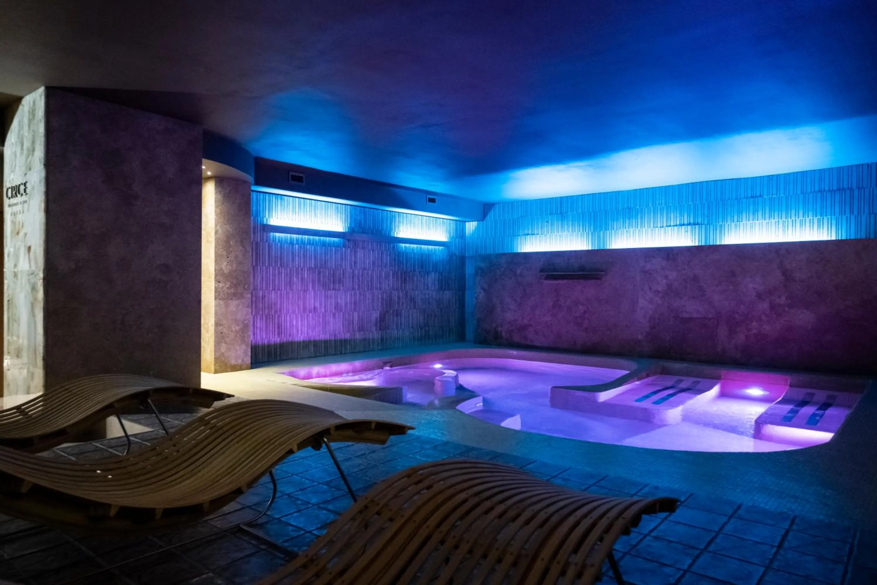 Hot Tub in Baia Di Ulisse Wellness & Spa