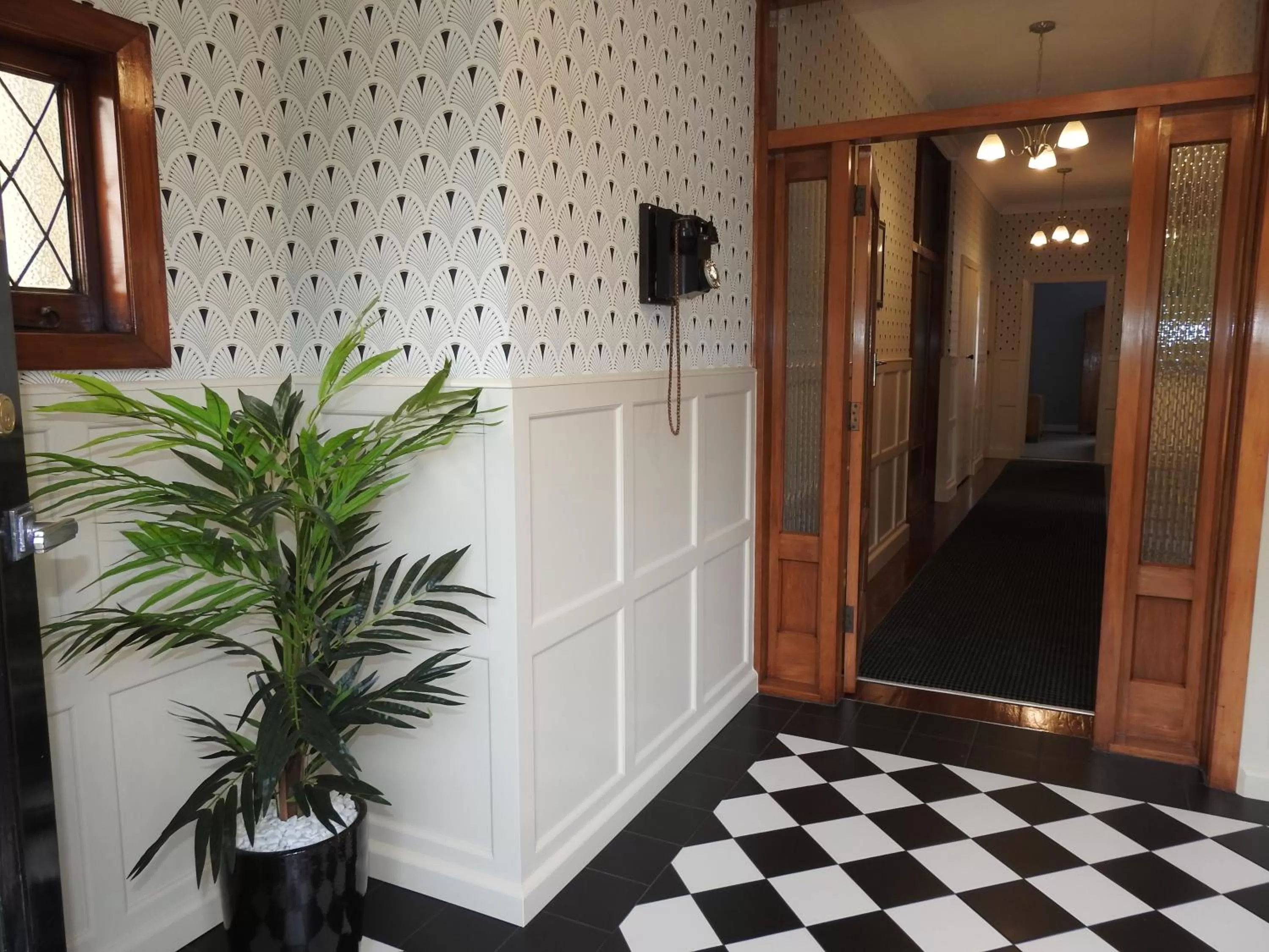 Facade/entrance in Gardner Court Motel