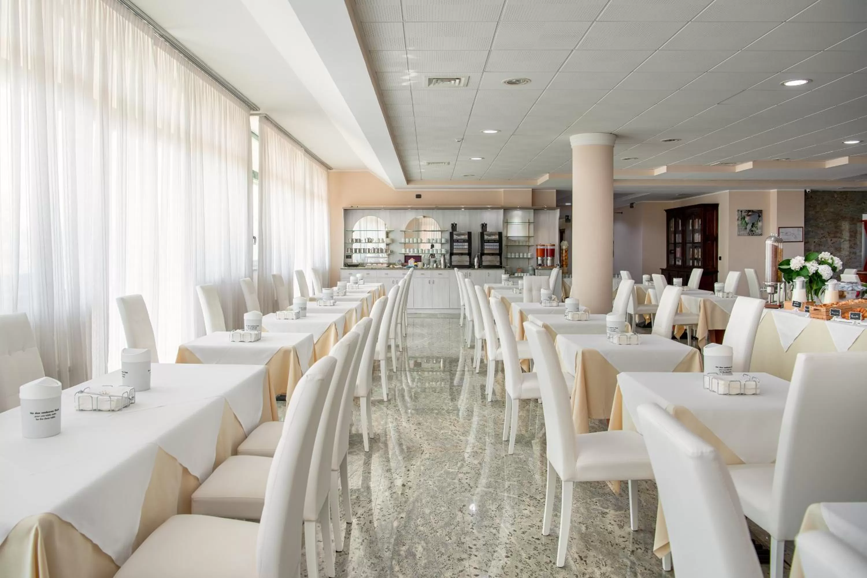 Breakfast in Rivoli Hotel