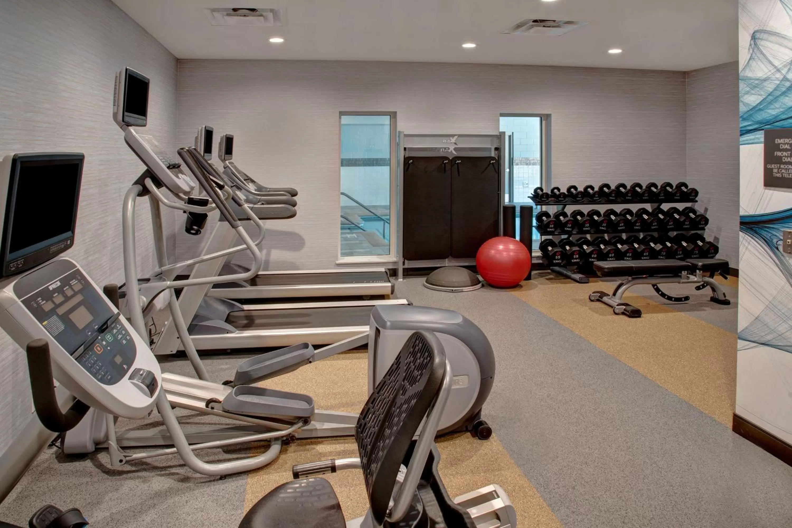 Fitness centre/facilities in Hilton Garden Inn Kansas City/Kansas