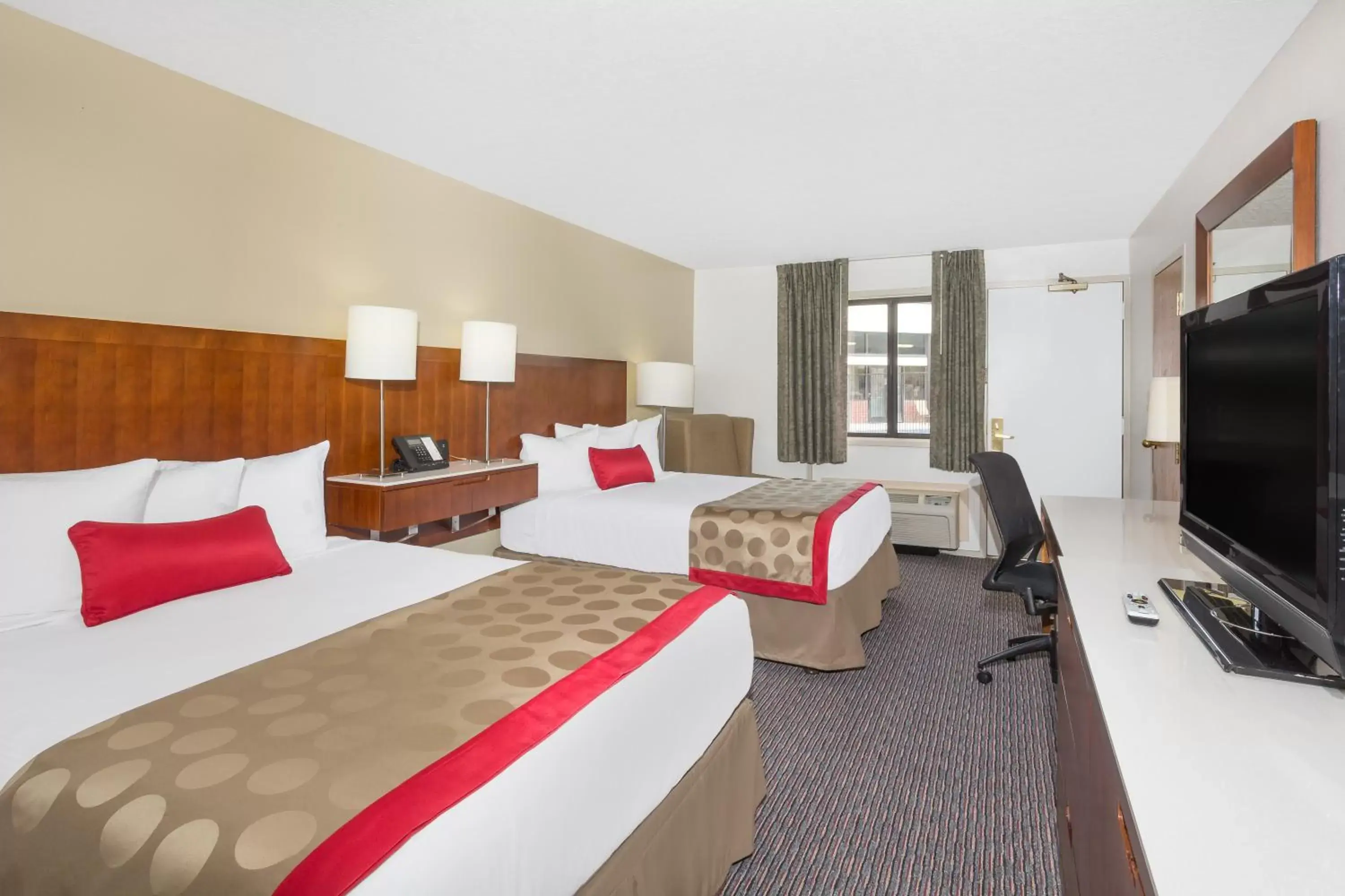Queen Room with Two Queen Beds - Pet Friendly/Mobility Access/Non-Smoking in Ramada by Wyndham Cedar City Queen Room with Two Queen Beds - Pet Friendly/Mobility Access/Non-Smoking in Ramada by Wyndham Cedar City