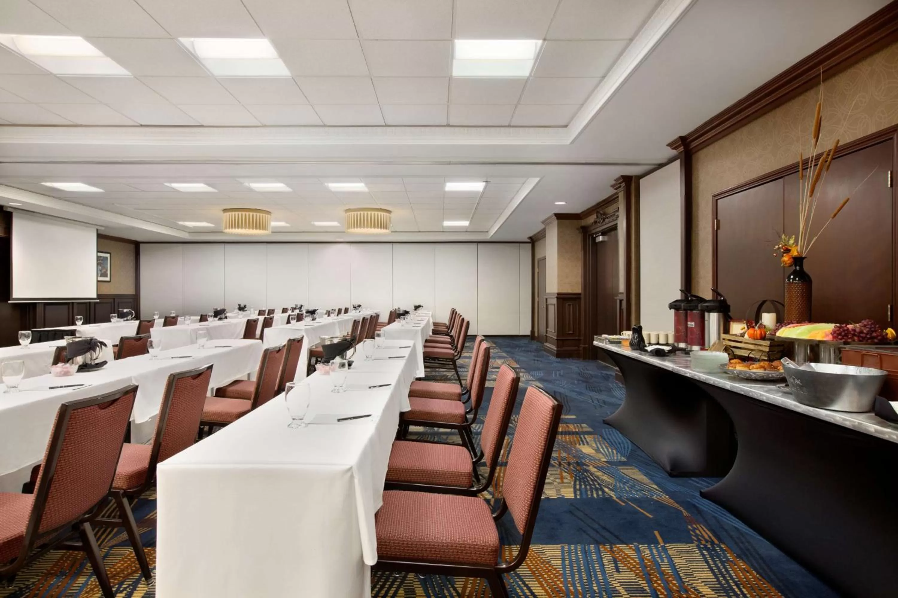Meeting/conference room in Embassy Suites by Hilton Dallas DFW Airport South