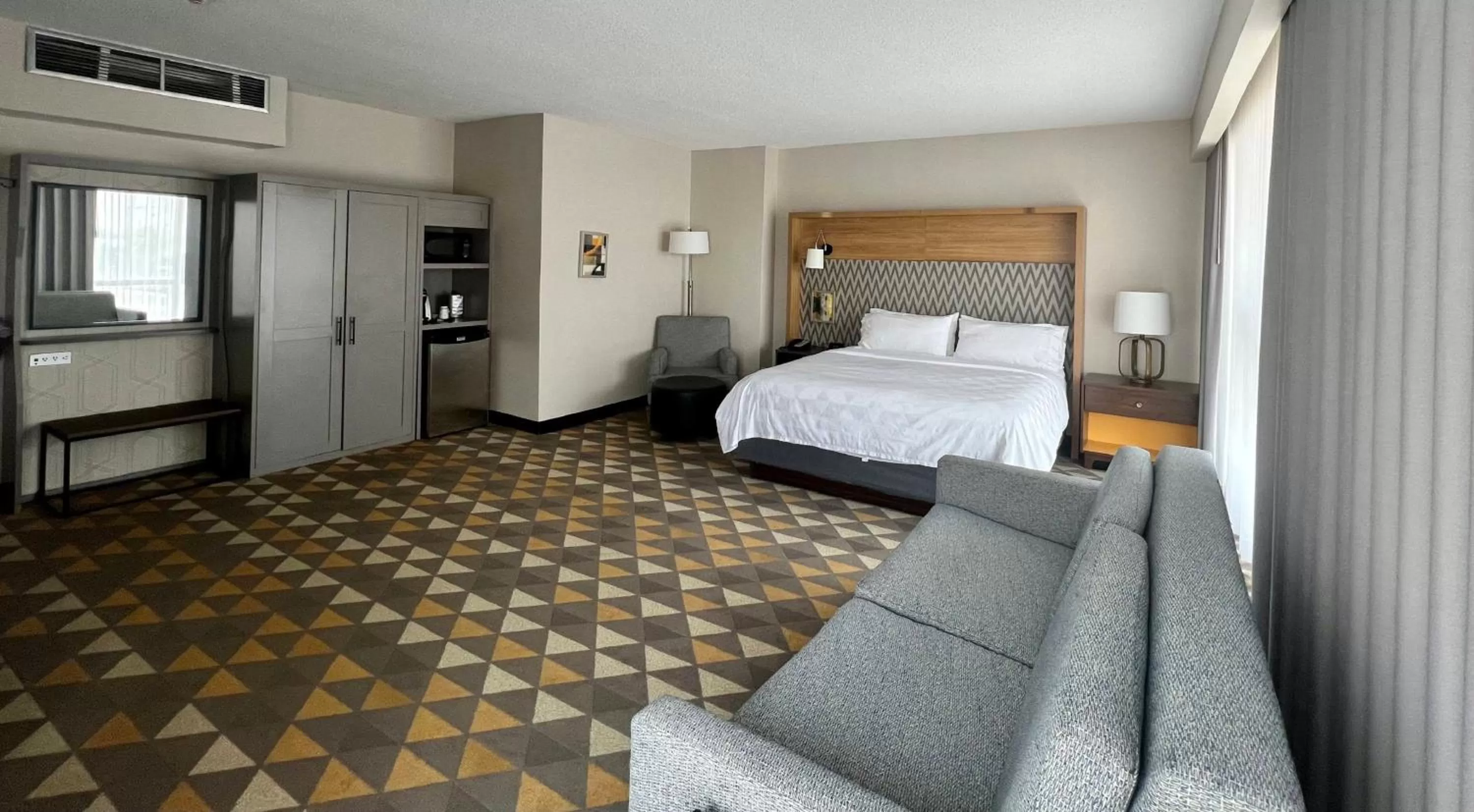 Bedroom, Bed in Holiday Inn Toronto Airport East by IHG