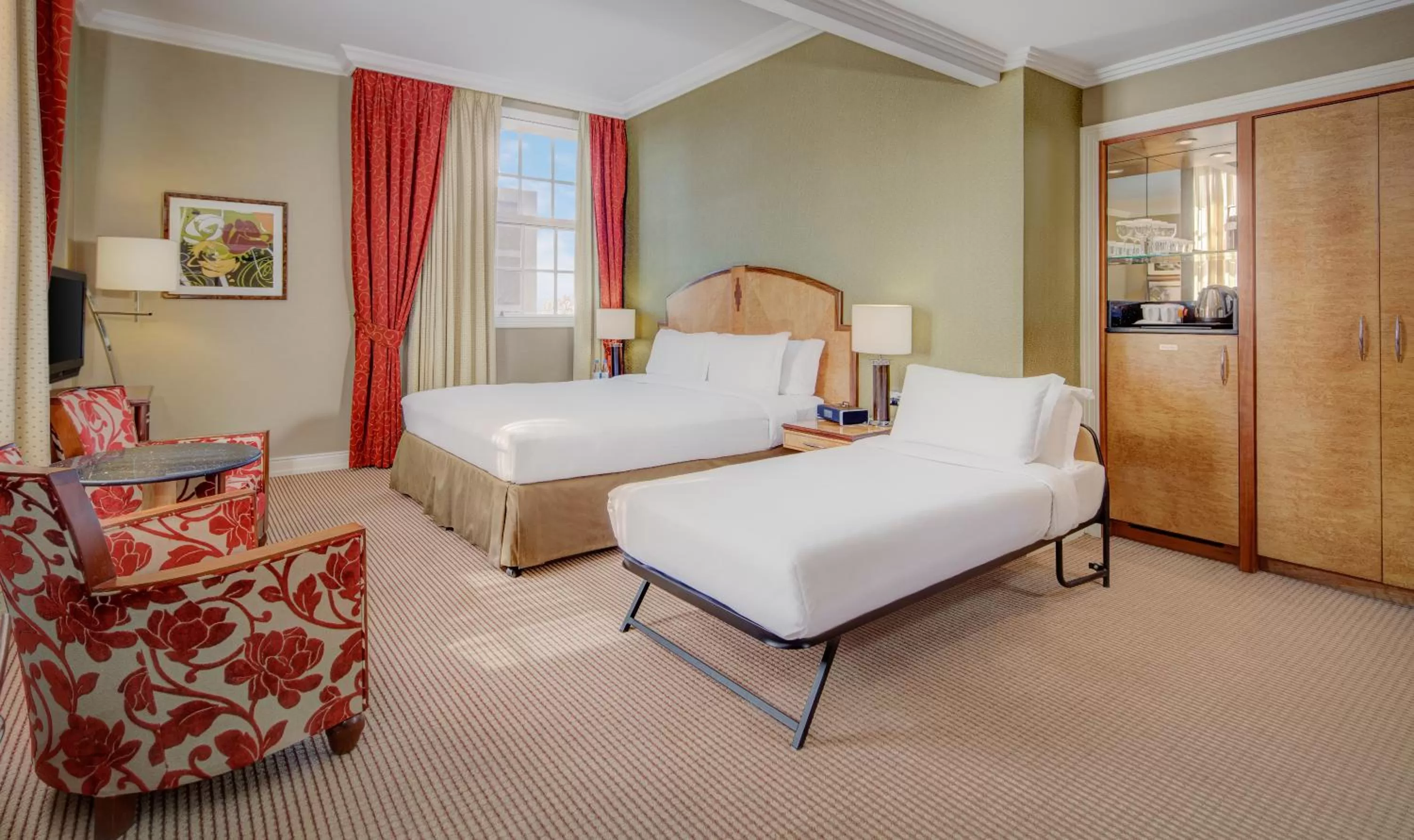 Bedroom, Bed in Hilton London Paddington