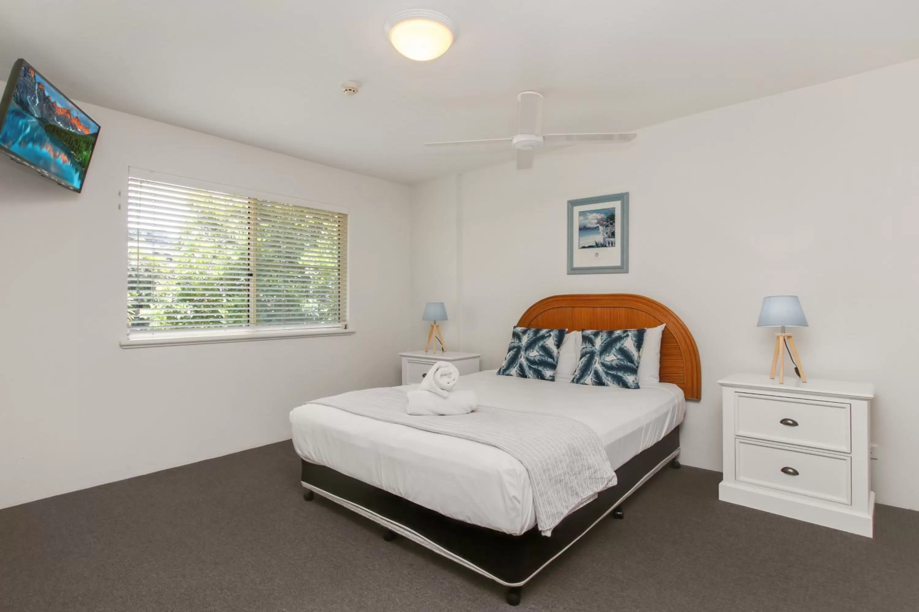 Bed in Lennox Beach Resort