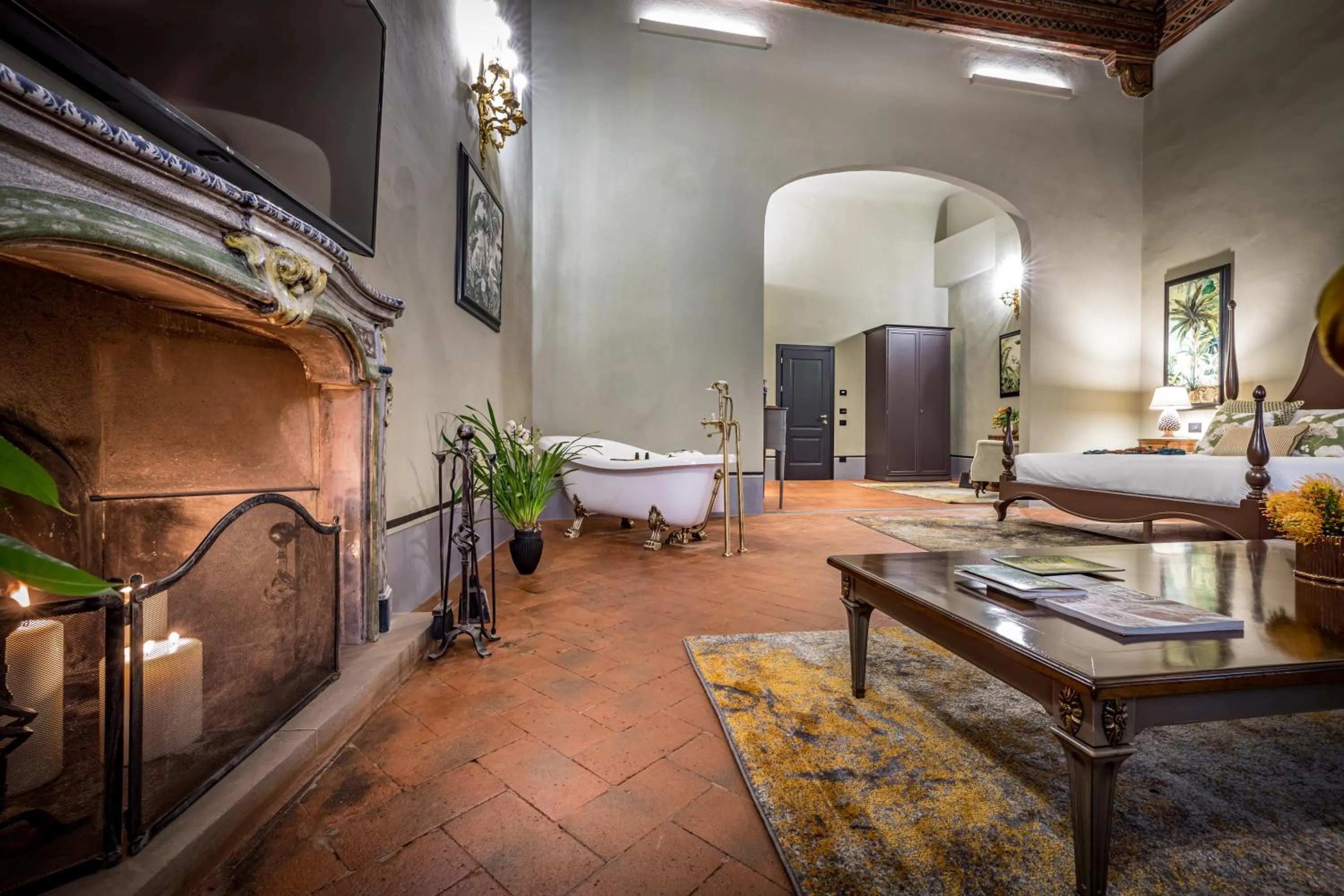 Photo of the whole room, Bed in Palazzo Bianca Cappello Residenza d'Epoca