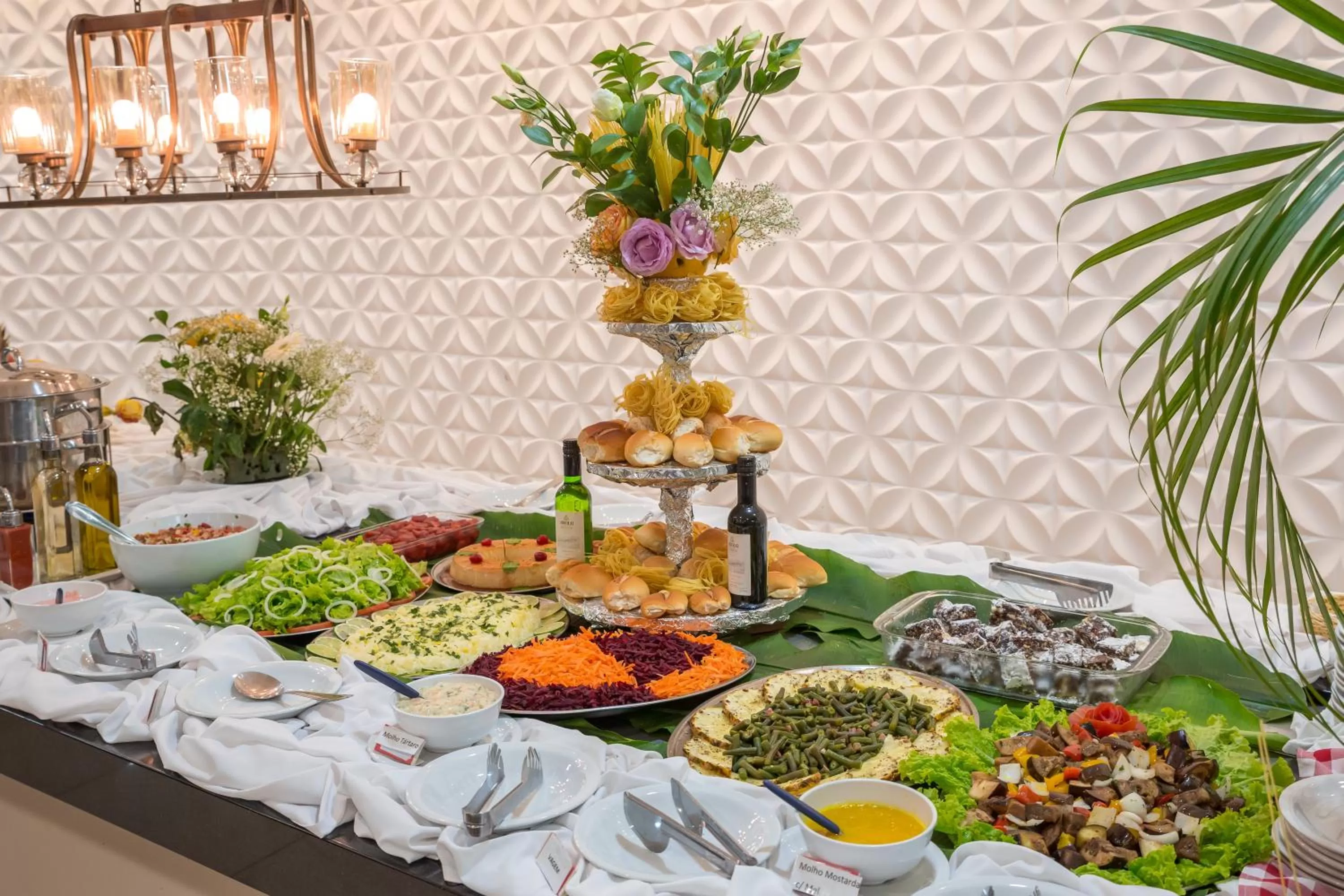 Food and drinks in Floral Inn Family