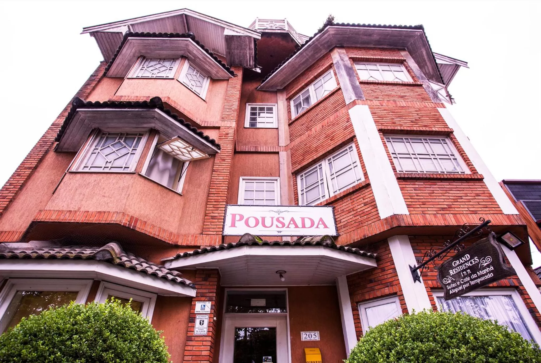 Facade/entrance in Grand Residences Pousadas