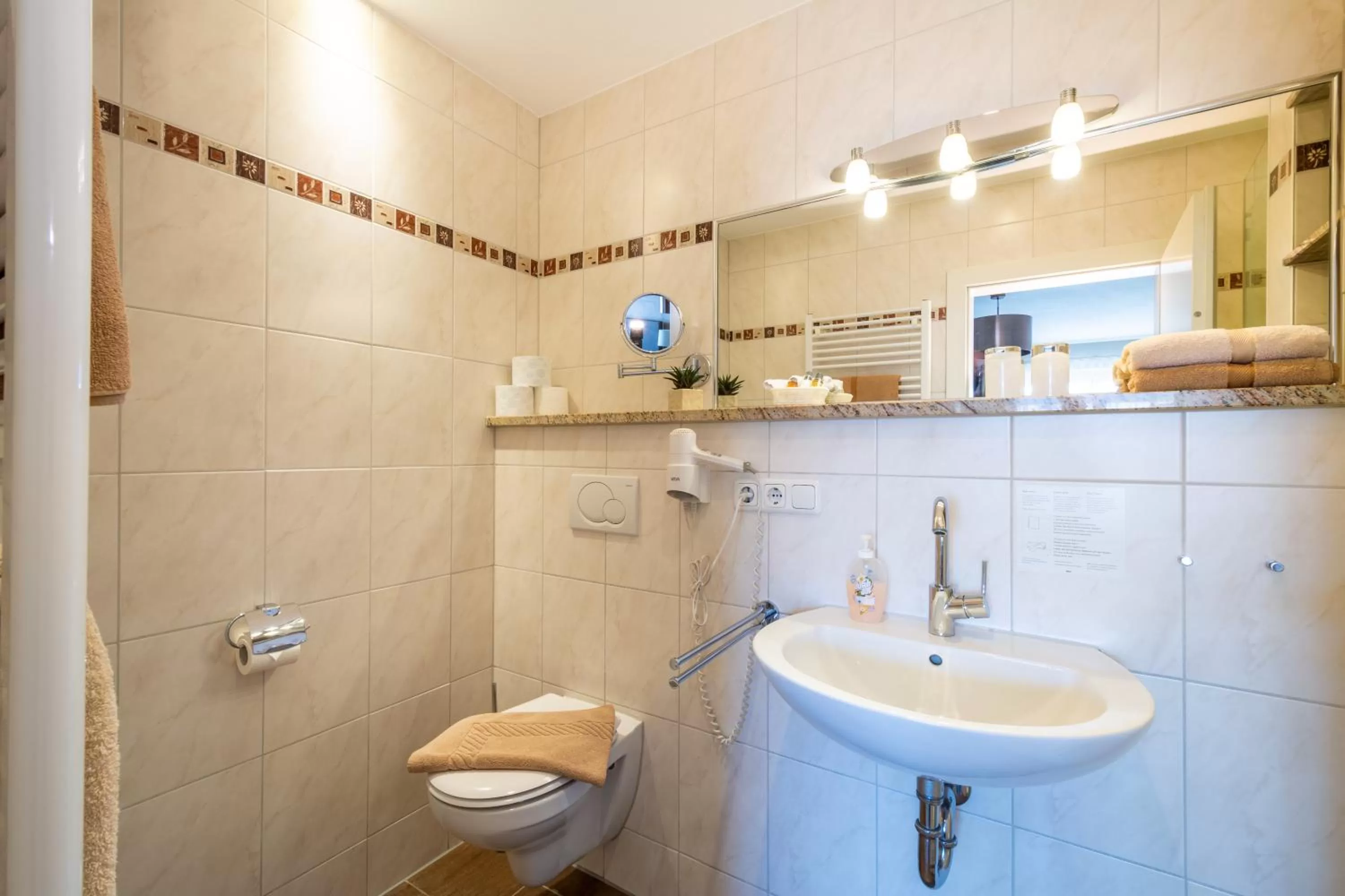 Shower in Boutique Hotel Angerer