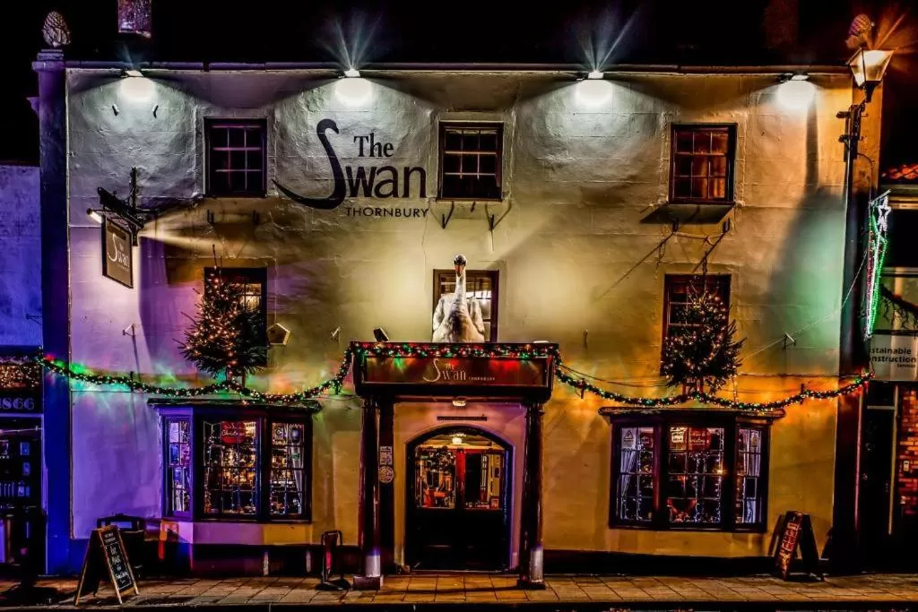 Facade/entrance in The Swan