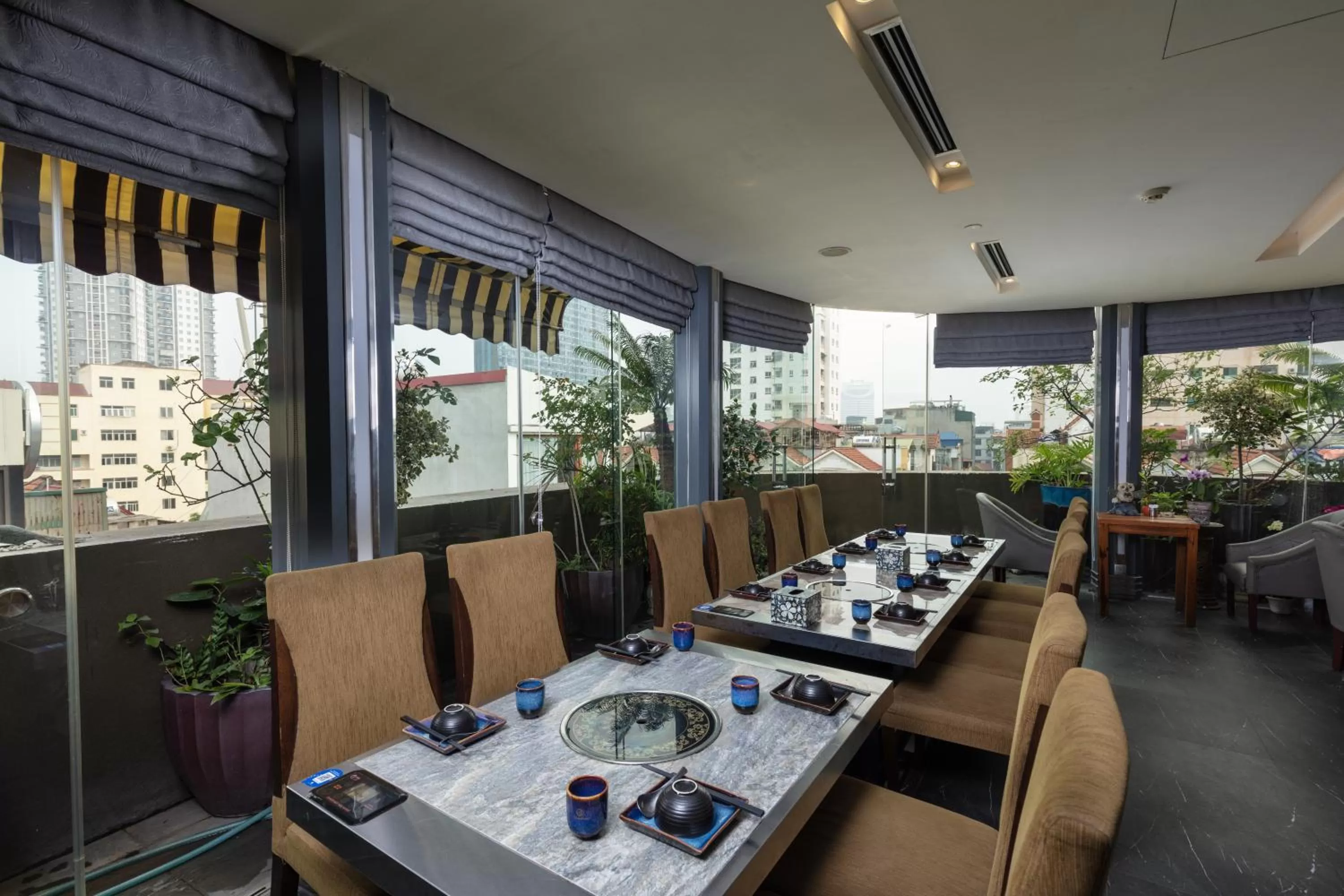 Restaurant/places to eat in HALO HANOI HOTEL