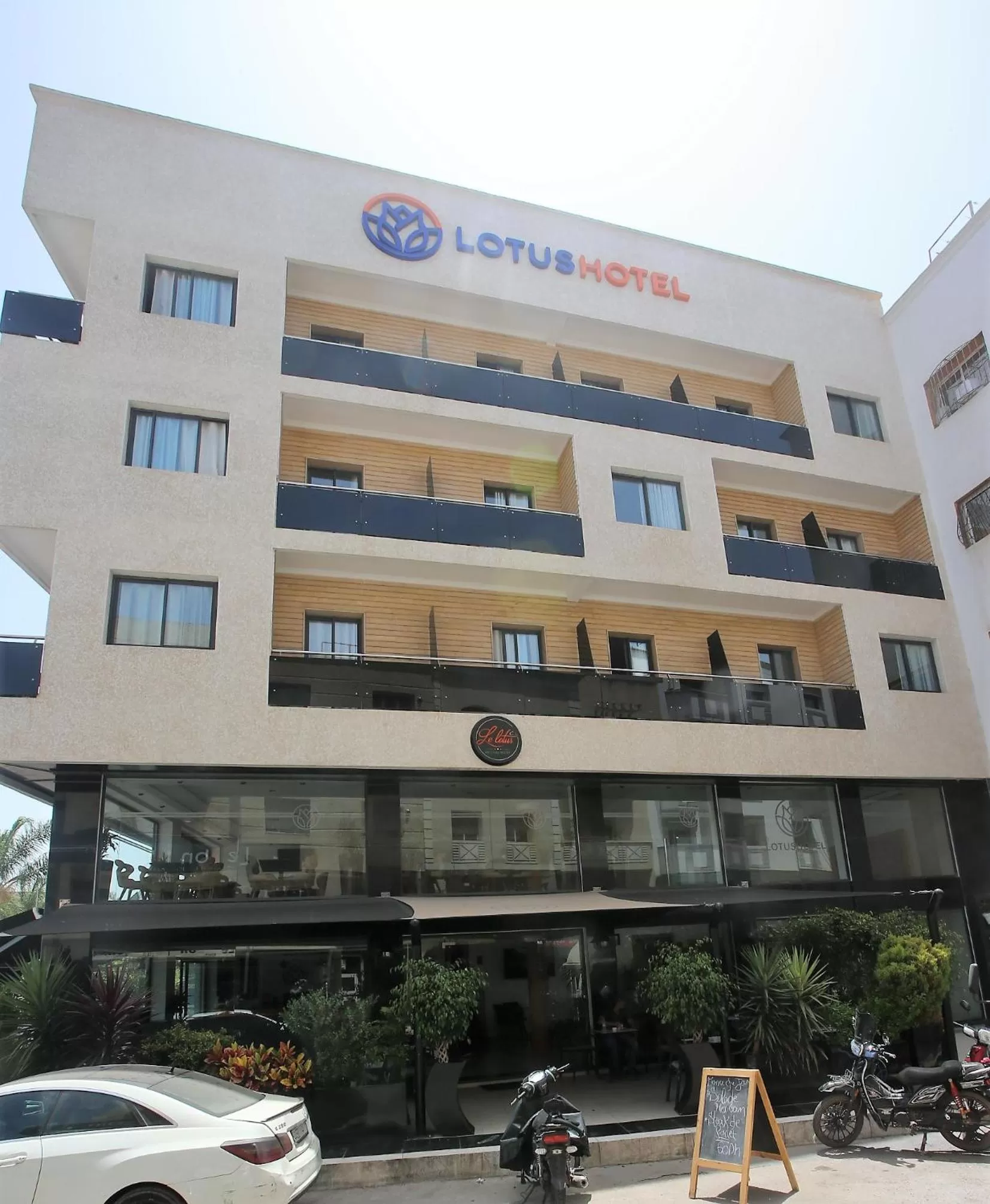 Property building in LOTUS HOTEL Casanearshore