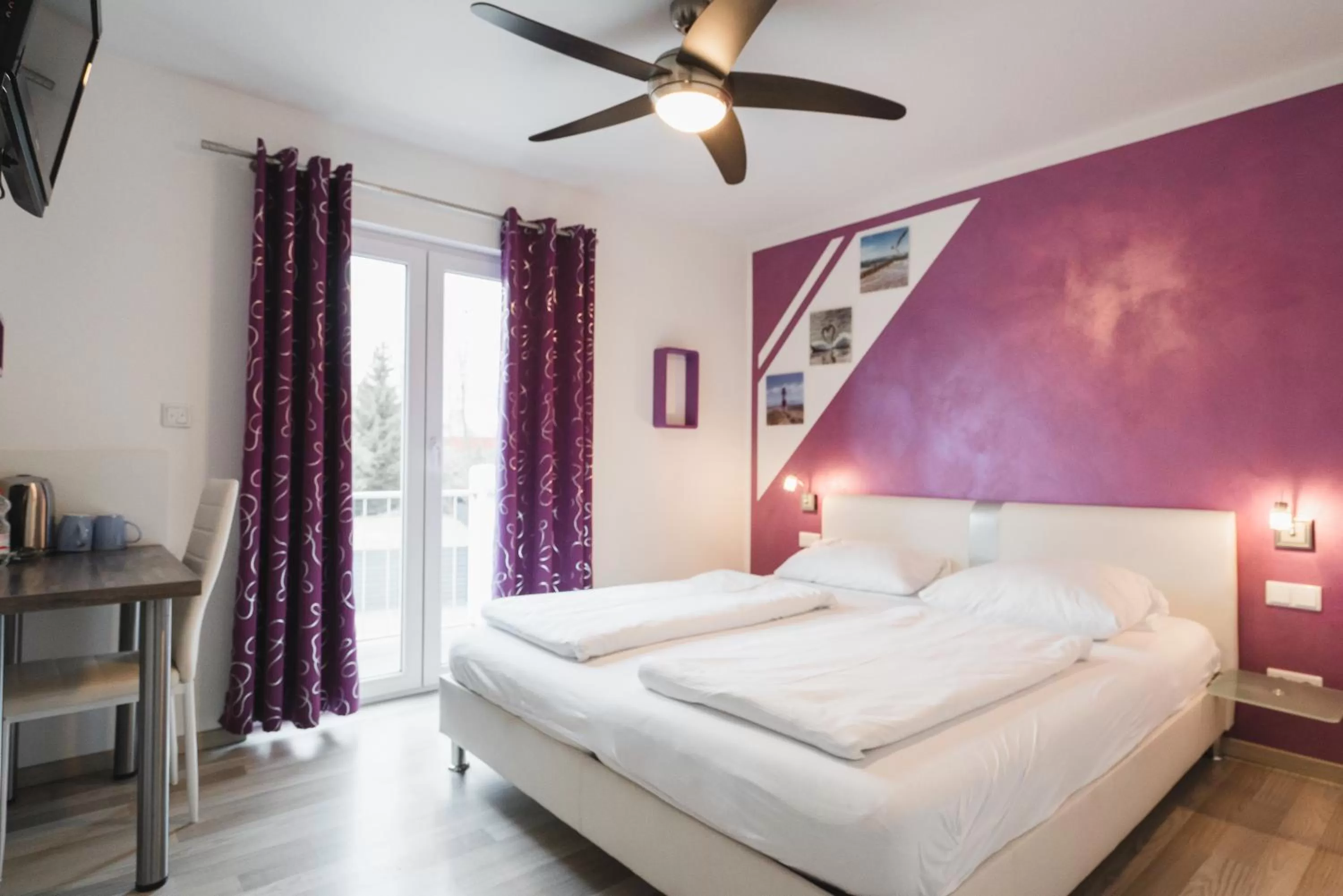 Bed in Park Hotel & Gästehaus Rust