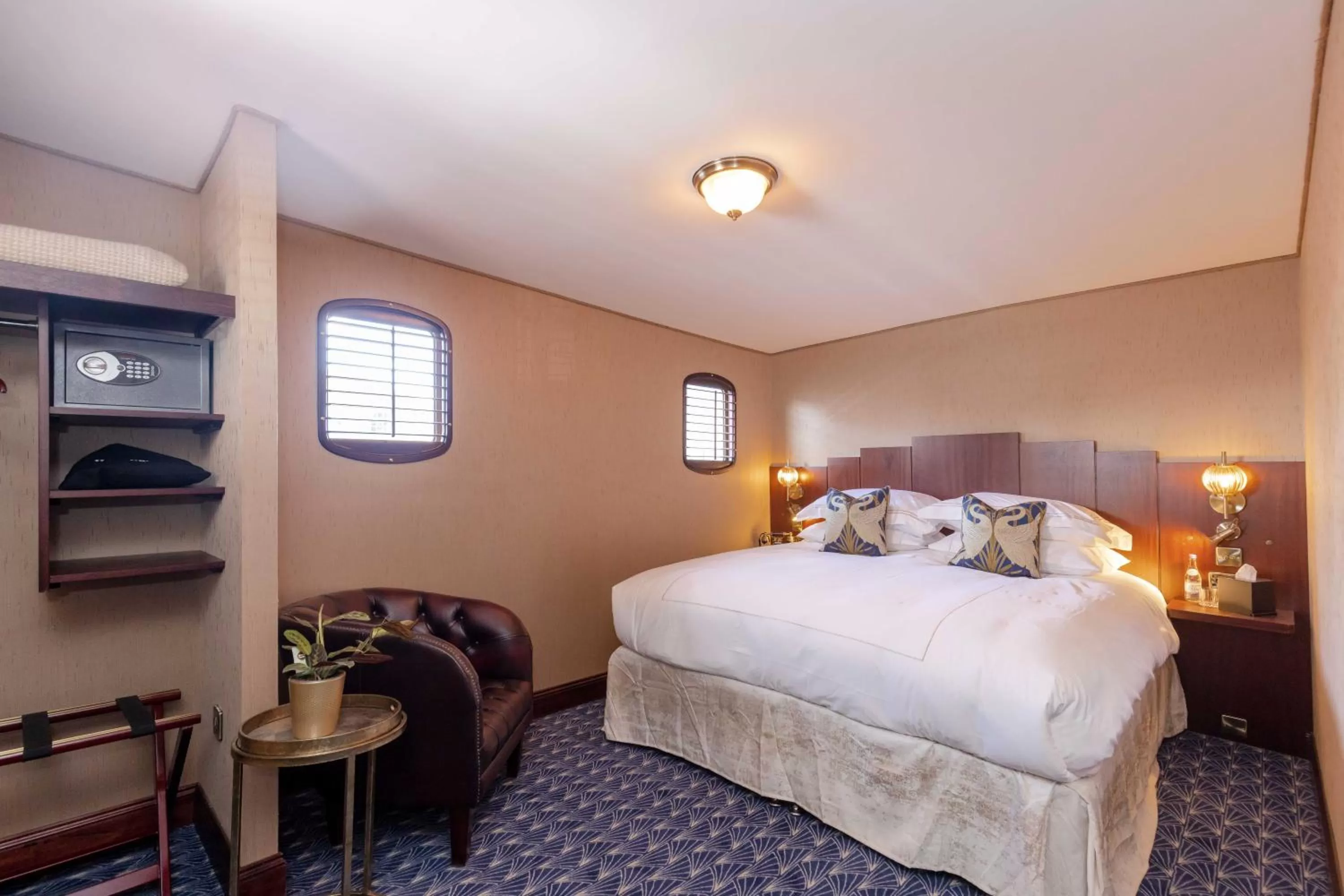 Bed in Ocean Mist Leith