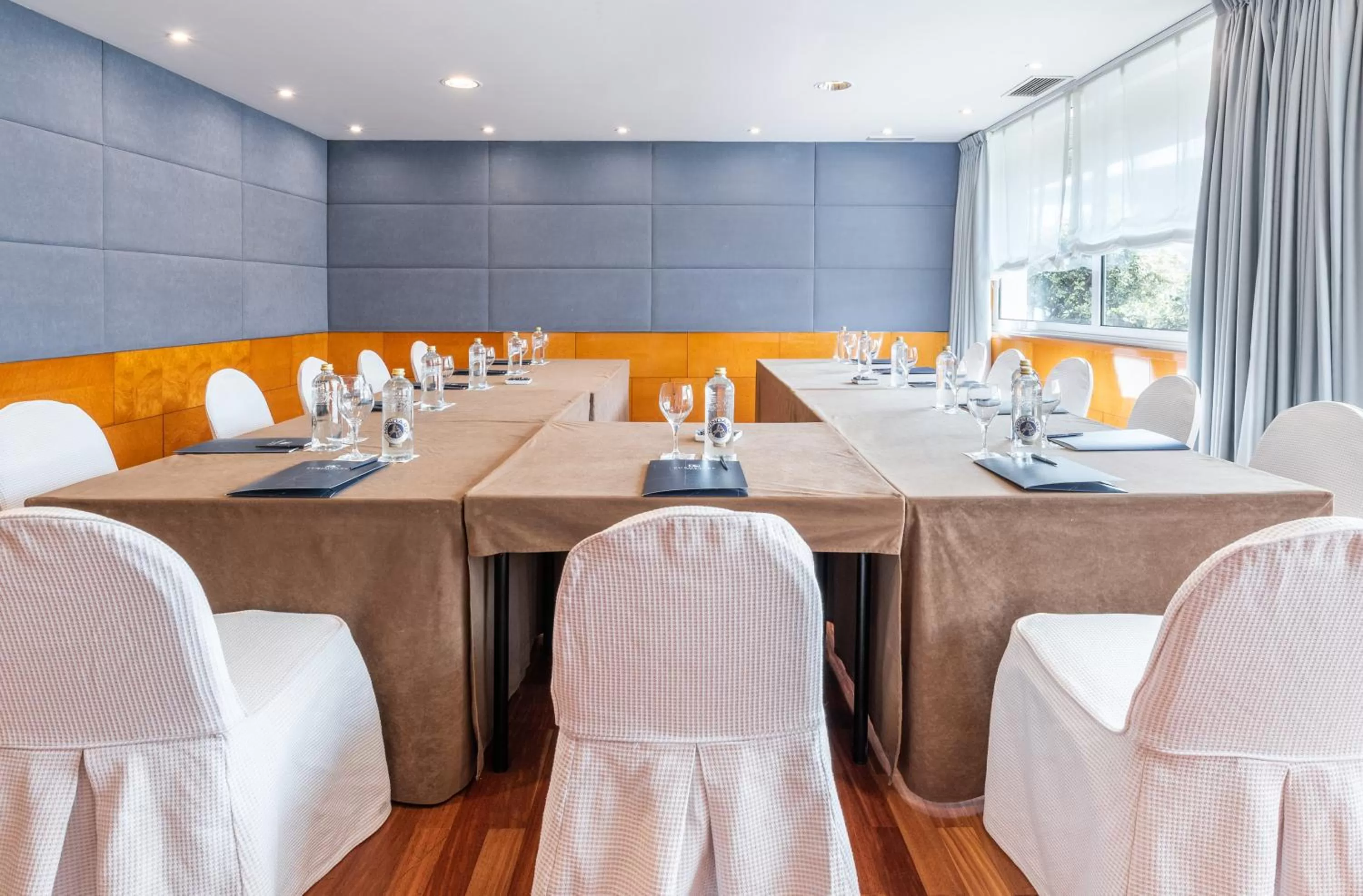 Meeting/conference room in Eurostars Atlántico