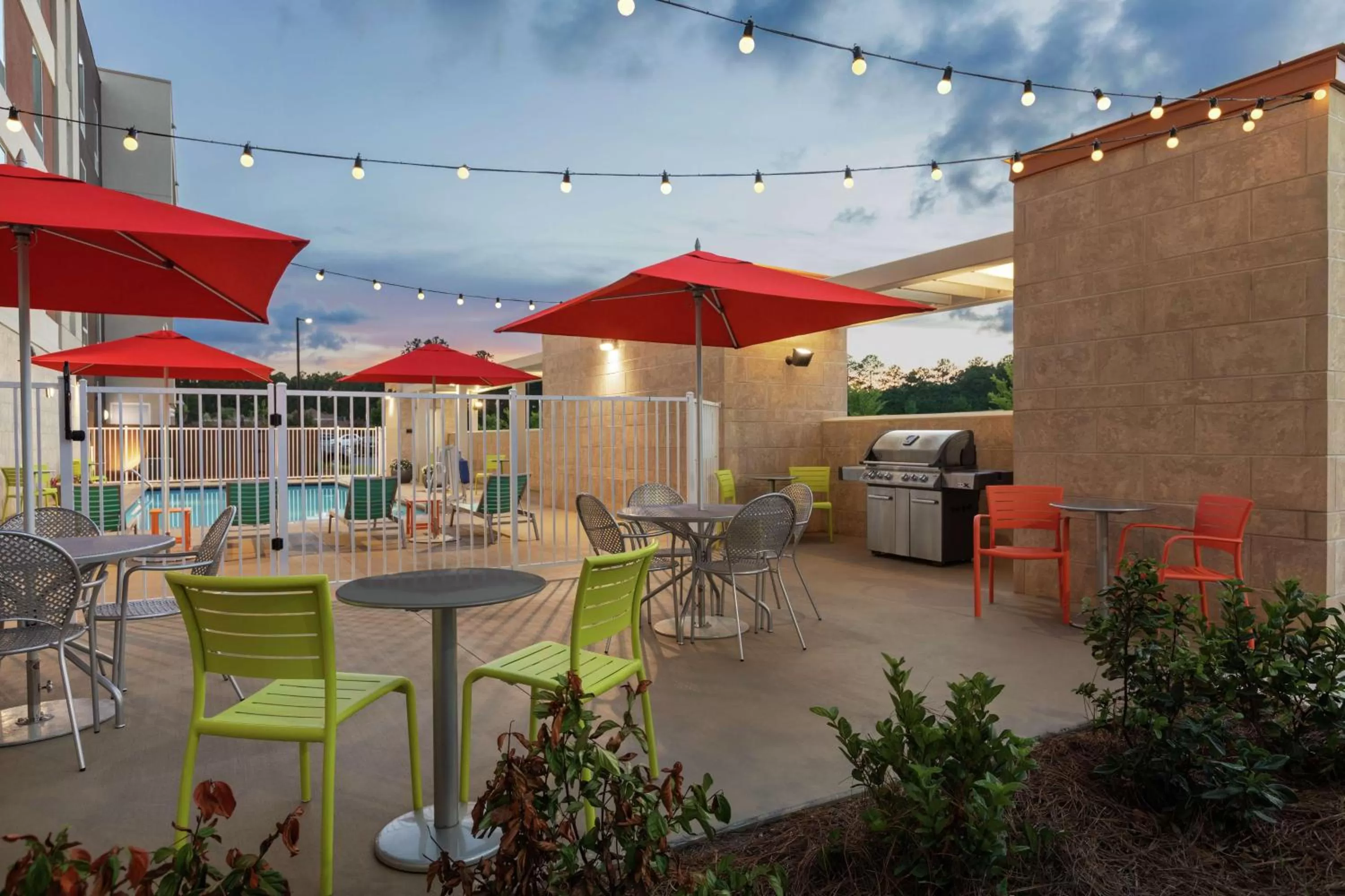 Patio in Home2 Suites By Hilton Savannah Airport