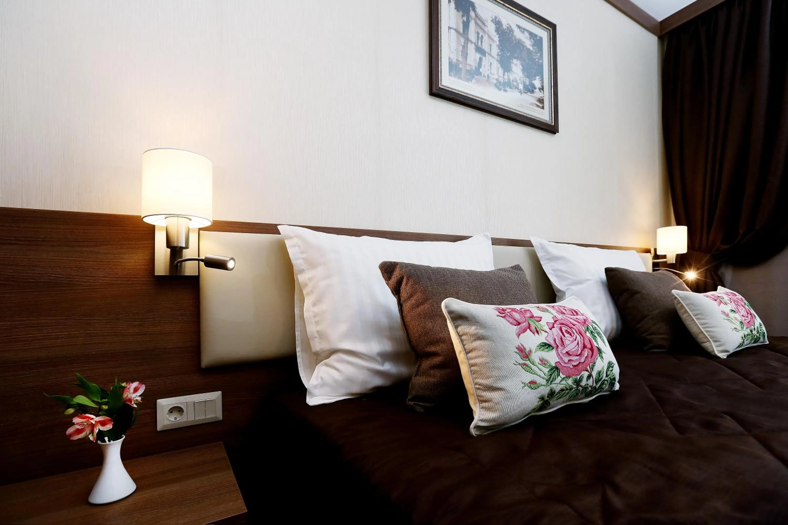 Bedroom, Bed in Hotel COOP, Sofia