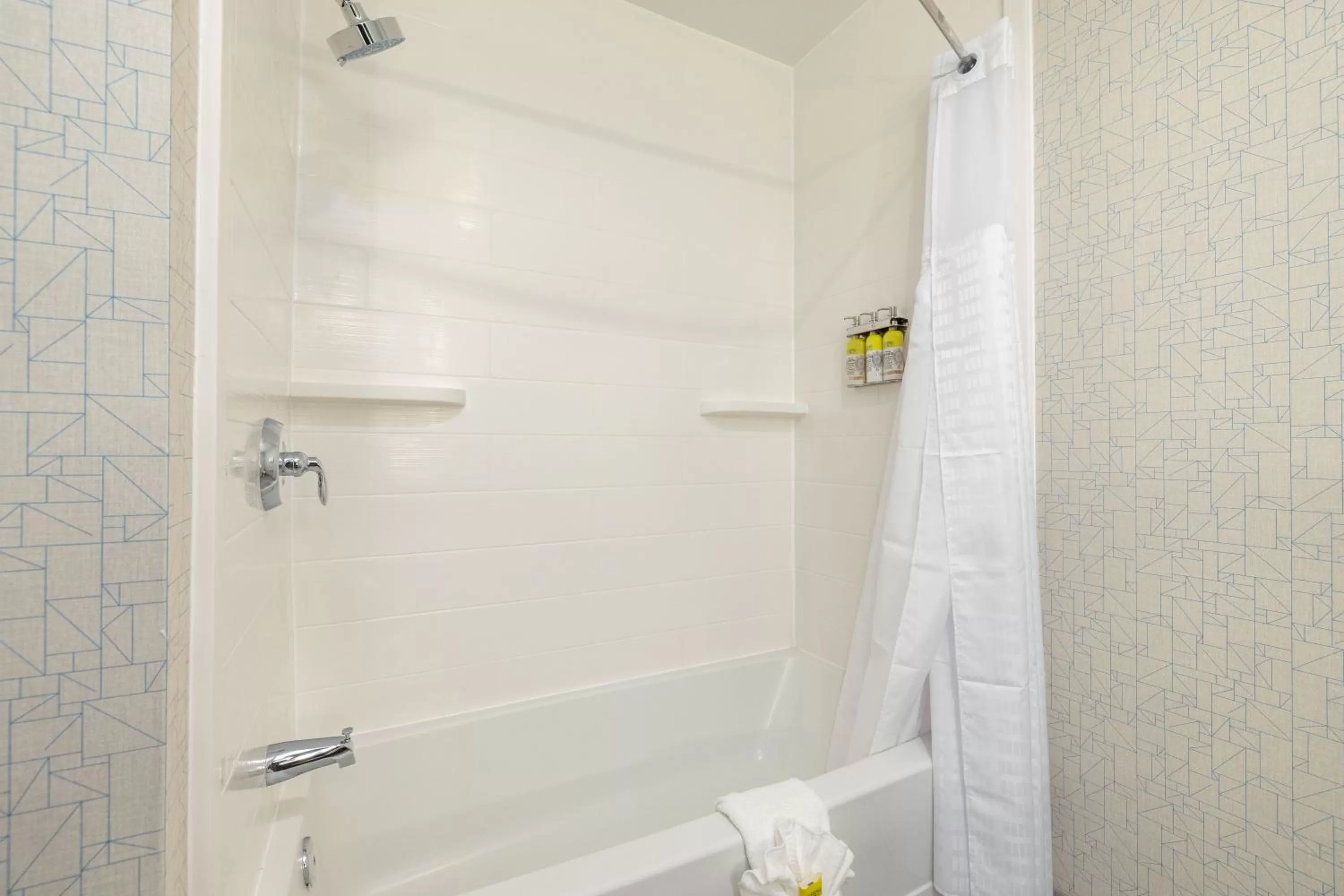 Bathroom in Holiday Inn Express & Suites - San Jose Silicon Valley by IHG