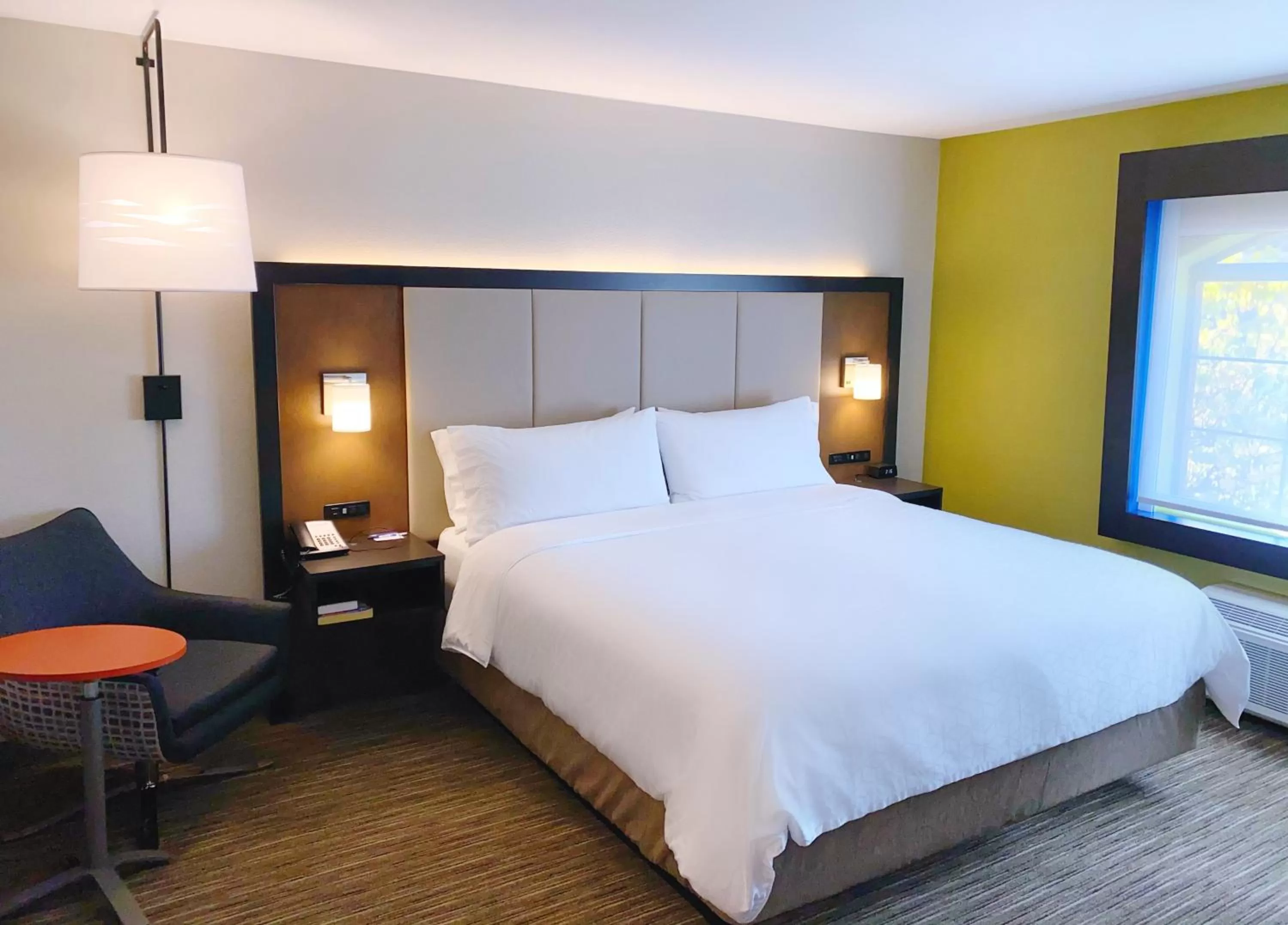 Bed in Holiday Inn Express Prescott by IHG